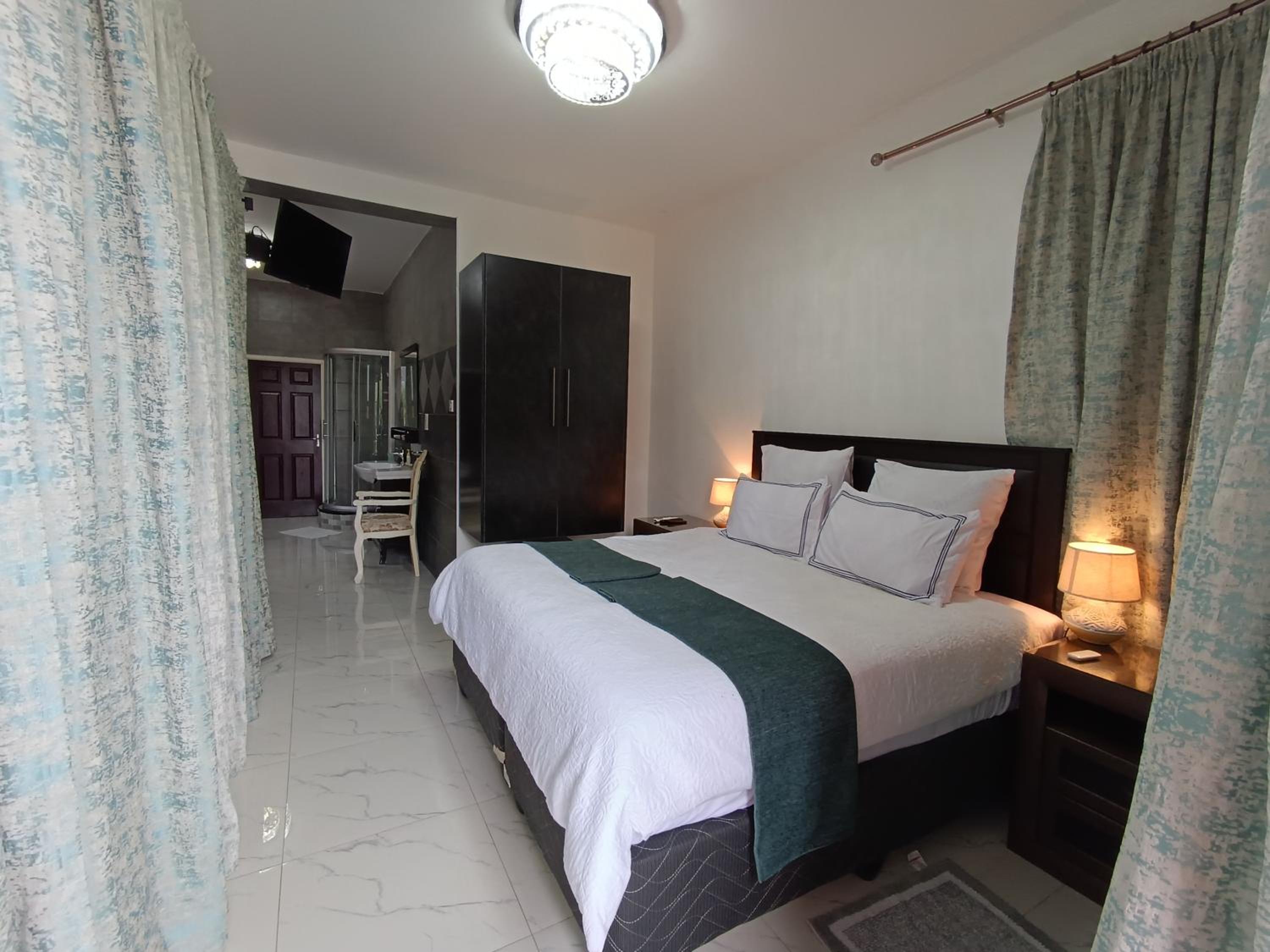 Manasseh Guesthouse