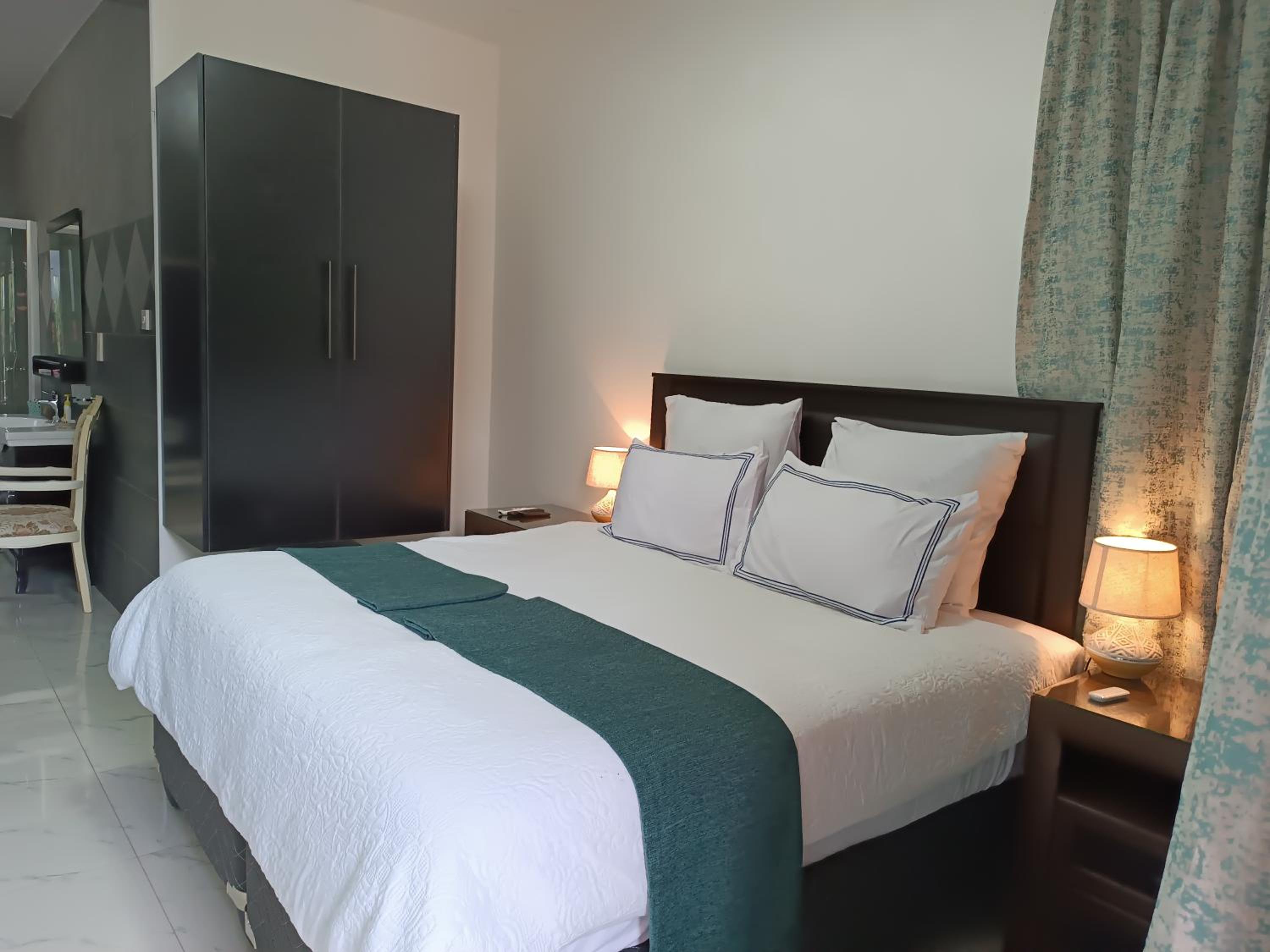 Manasseh Guesthouse