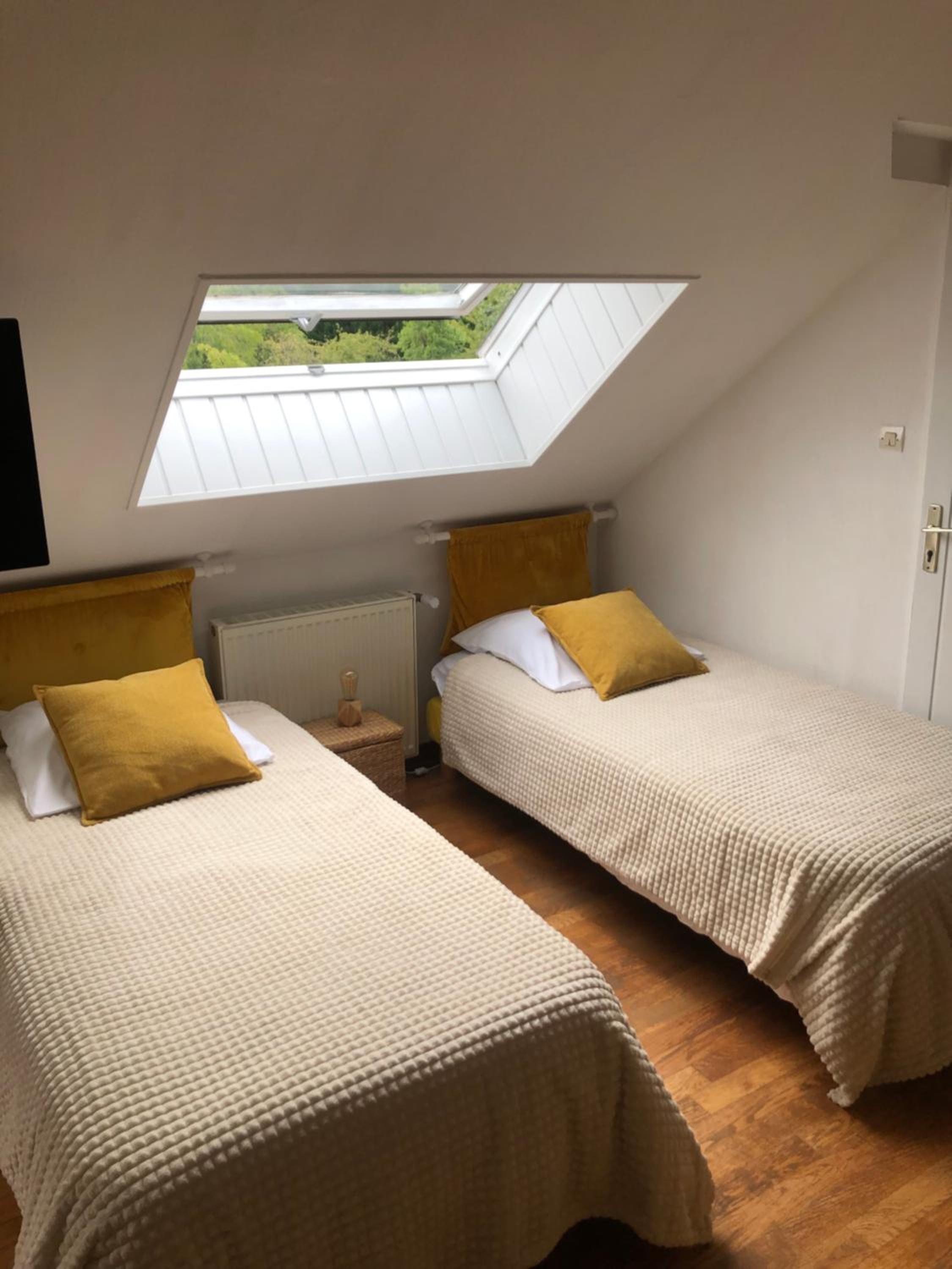 Grande Chambre Familiale JAUNE Tout Bonnement Bien