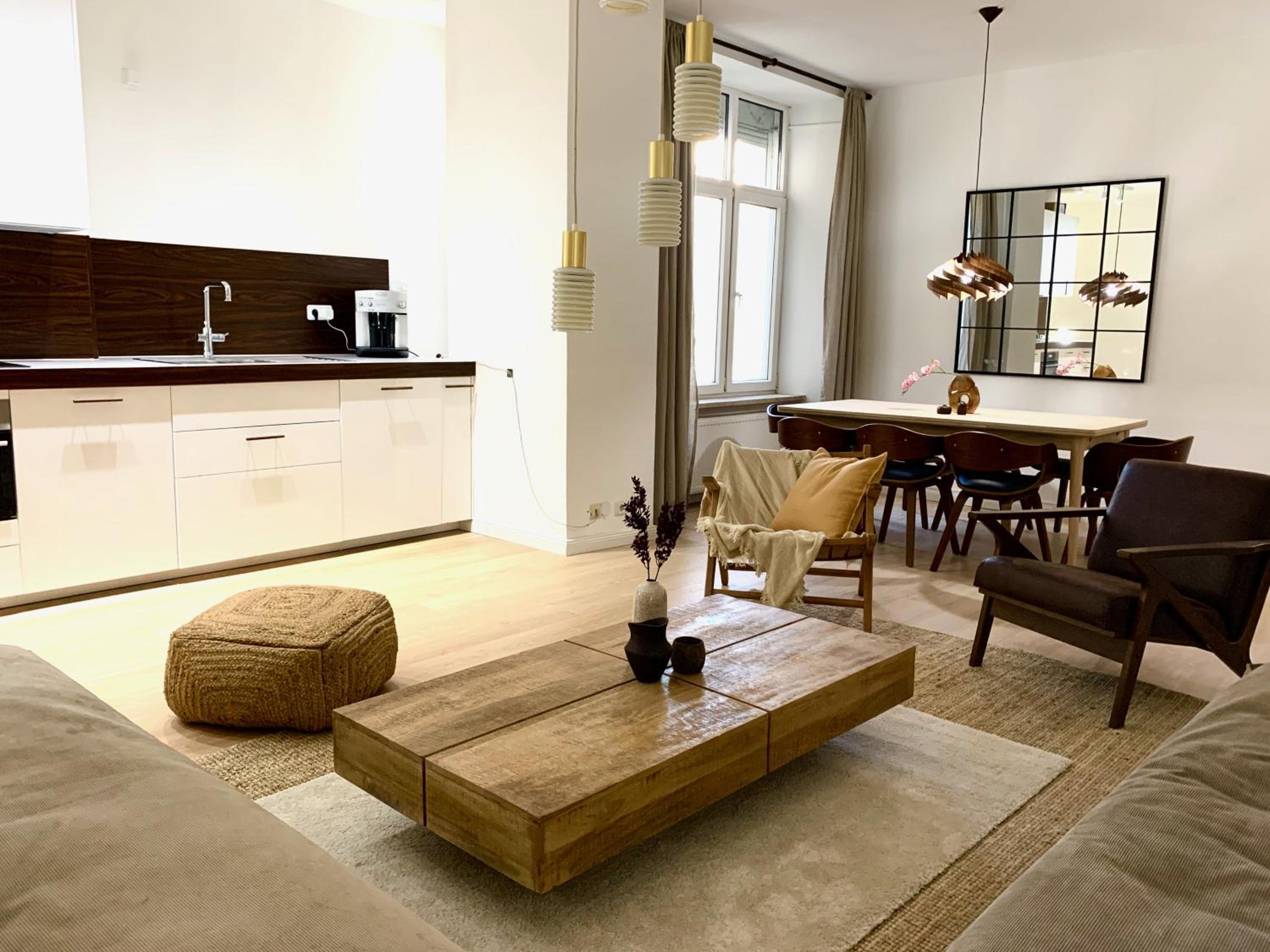 Cosy, Spacious, and Central