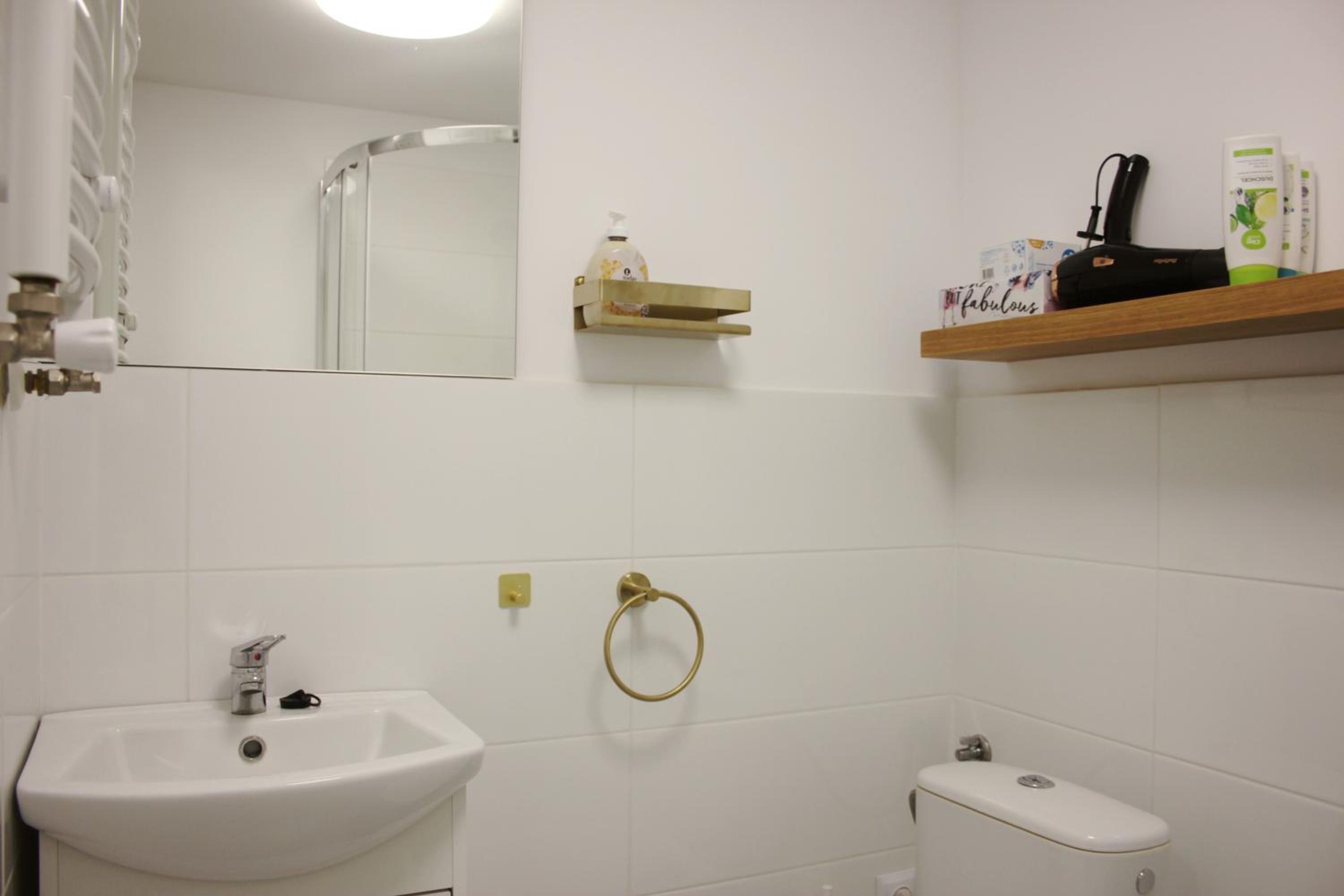 Cosy, Spacious, and Central