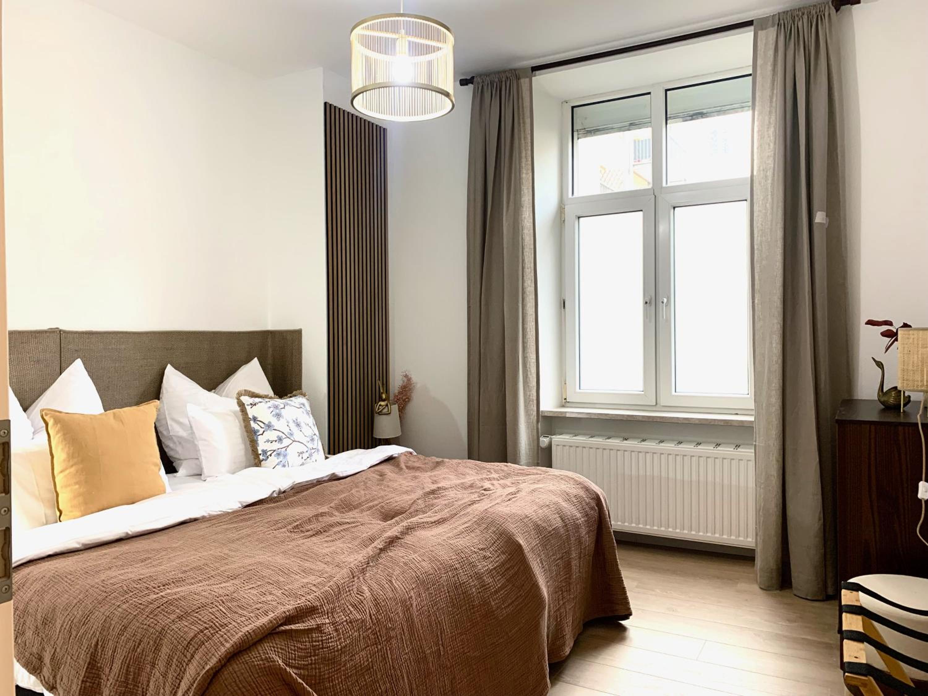 Cosy, Spacious, and Central