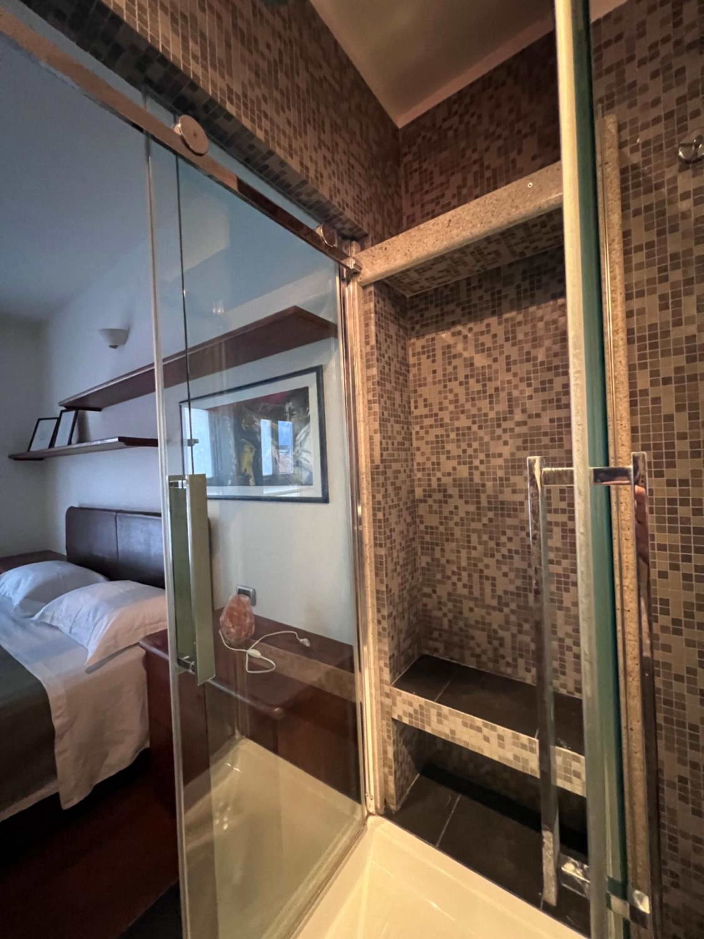 Casa vacanze Attico sul lago di Lecco, a due passi dal centro con posto auto
