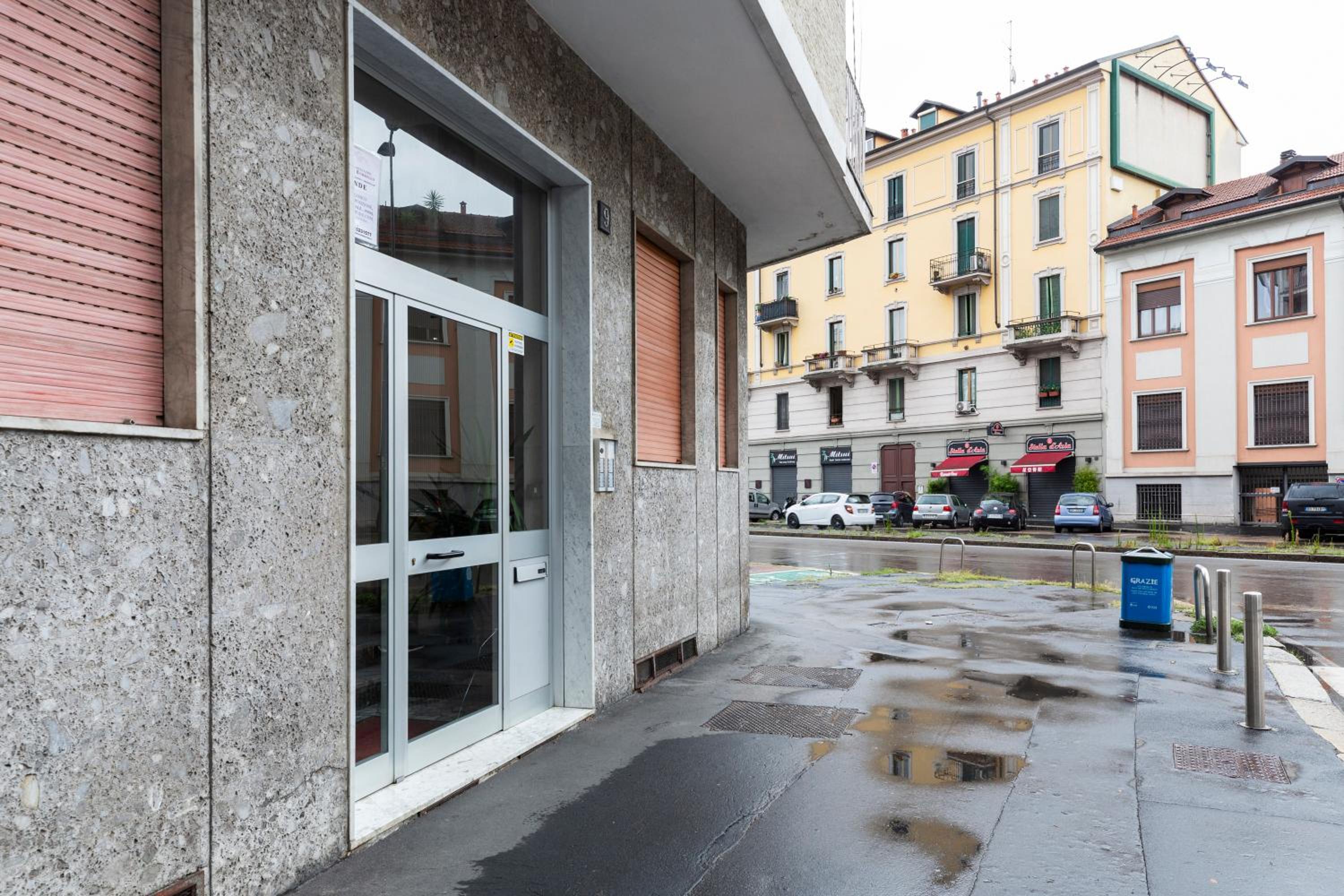 Brenta Top Floor - MM3 Yellow Line