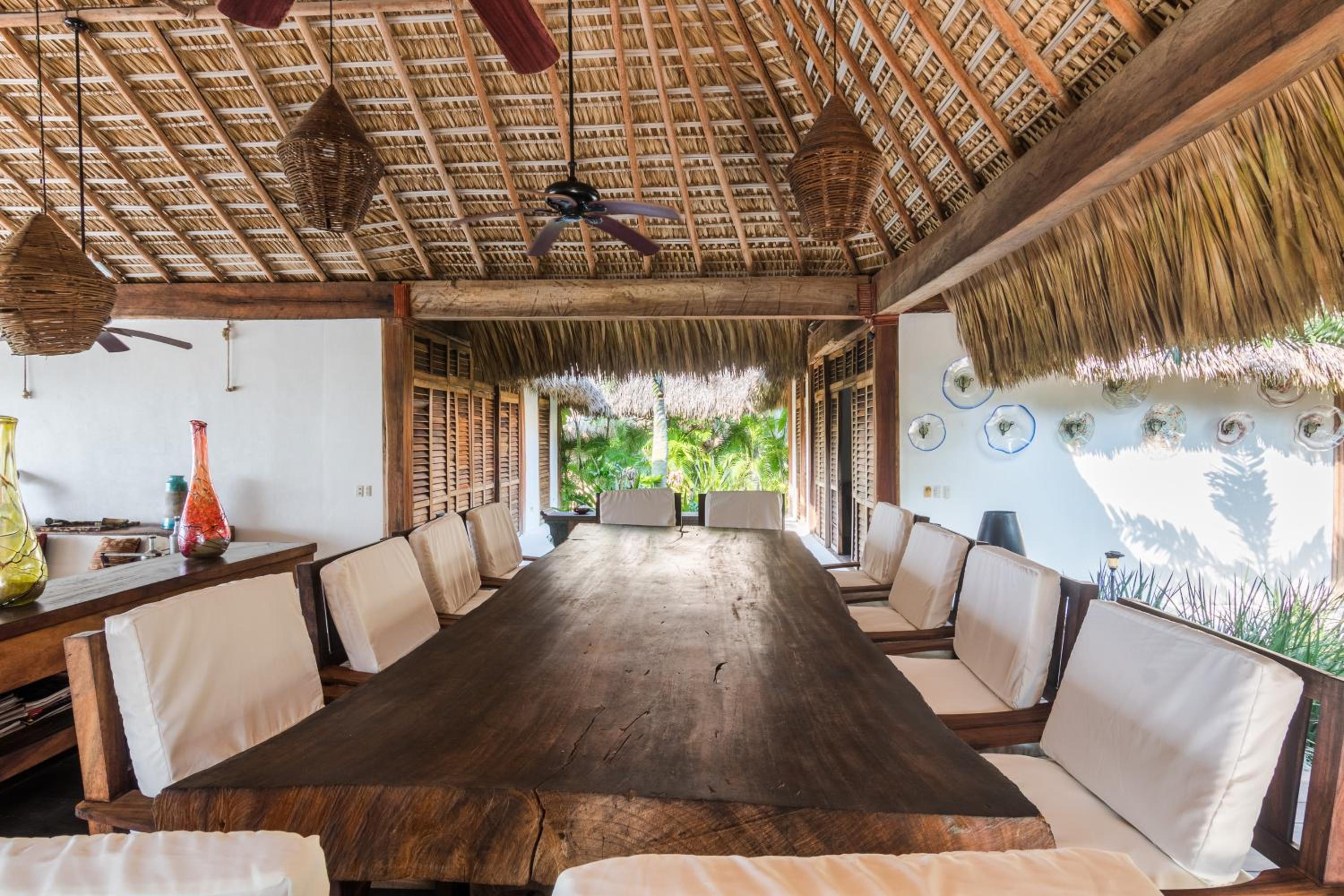 Oceanfront Casa Rhino