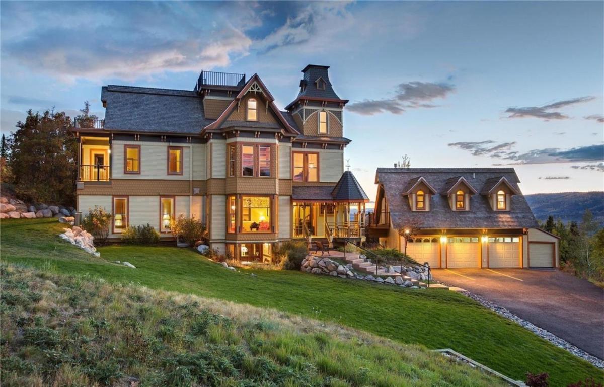 1044- Victorian Chalet view 2