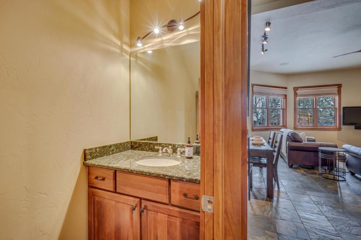 1046- Stunning Remodeled Cornerstone Townhome view 4