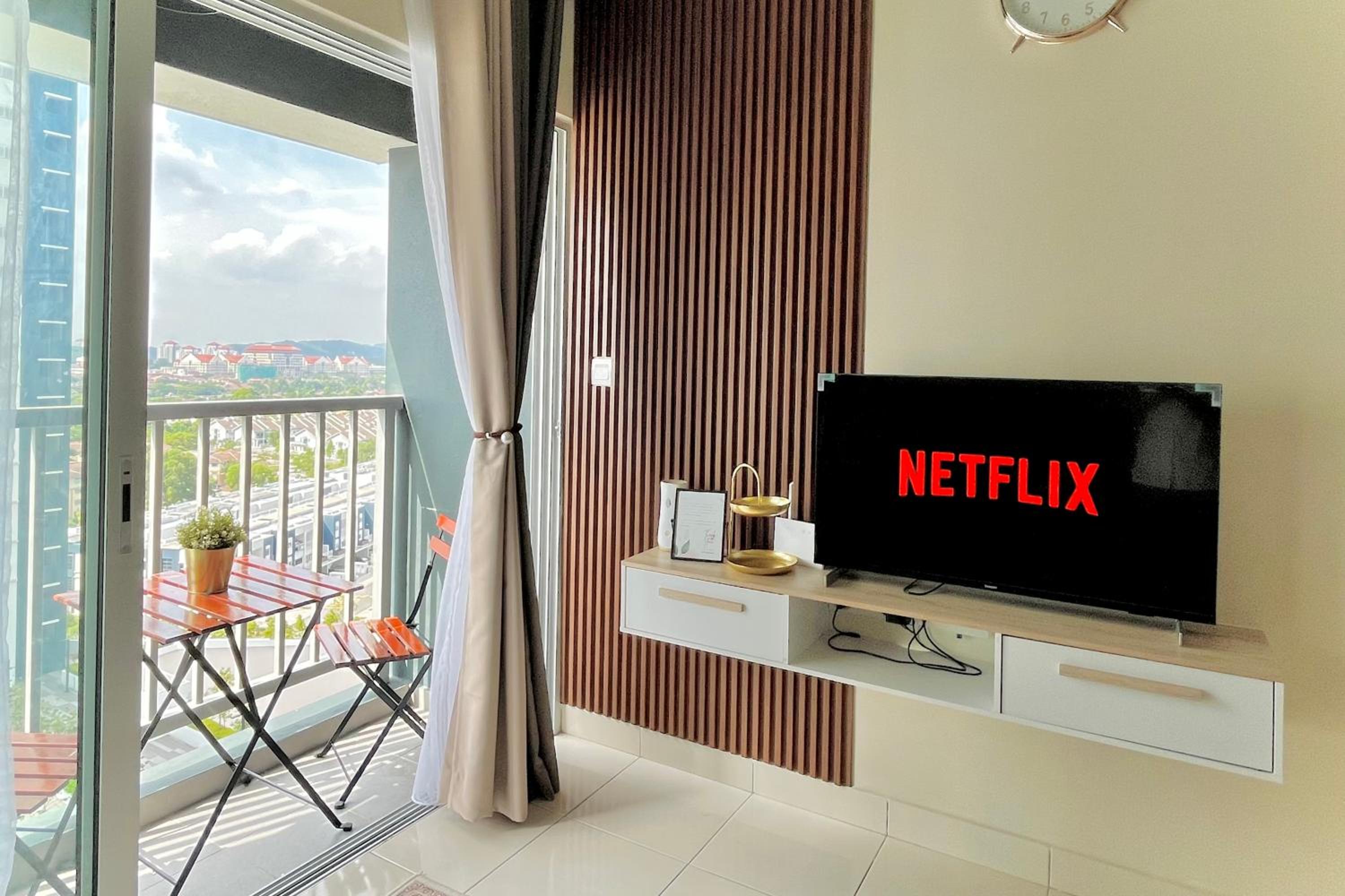 {NEW} 2BR Alanis Designer Suite @ KLIA City Center photo 2
