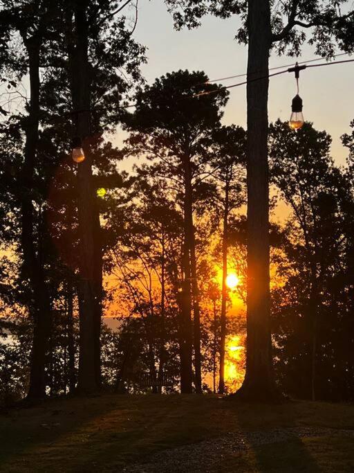 SLEEPS SIX - Rent Entire WATERFRONT Cabin #2 view 4