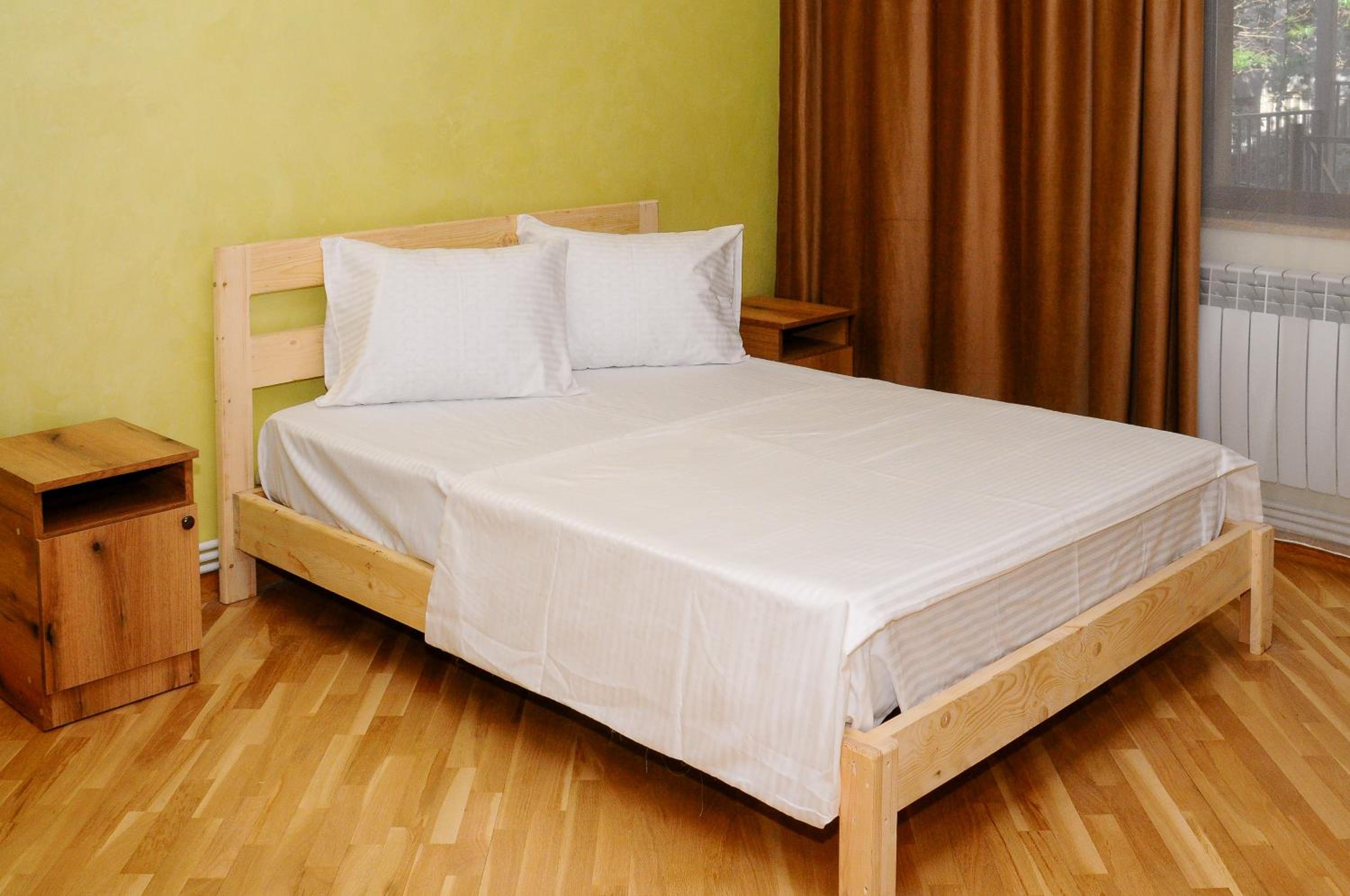 Kenut Hostel