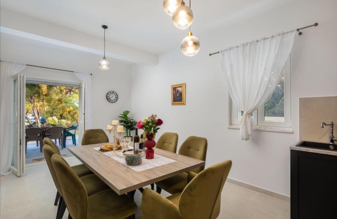 Villa Pensa view 4