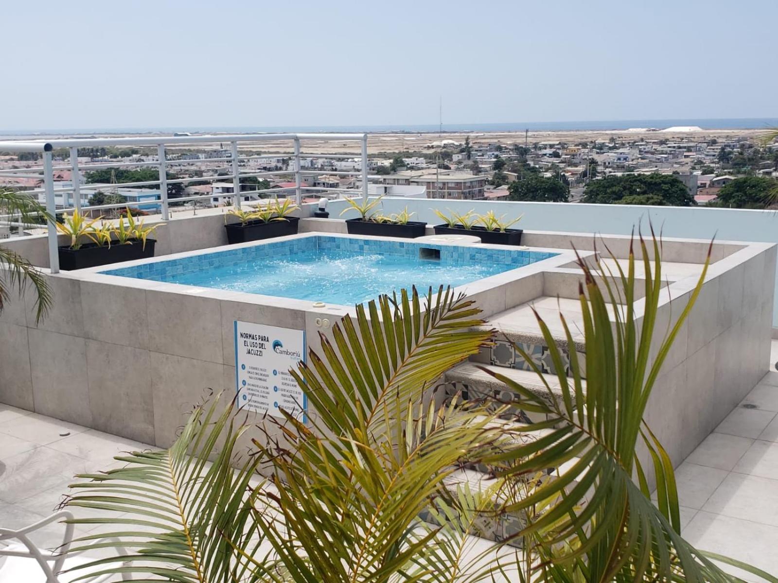 Camboriú Suites 307 view 4