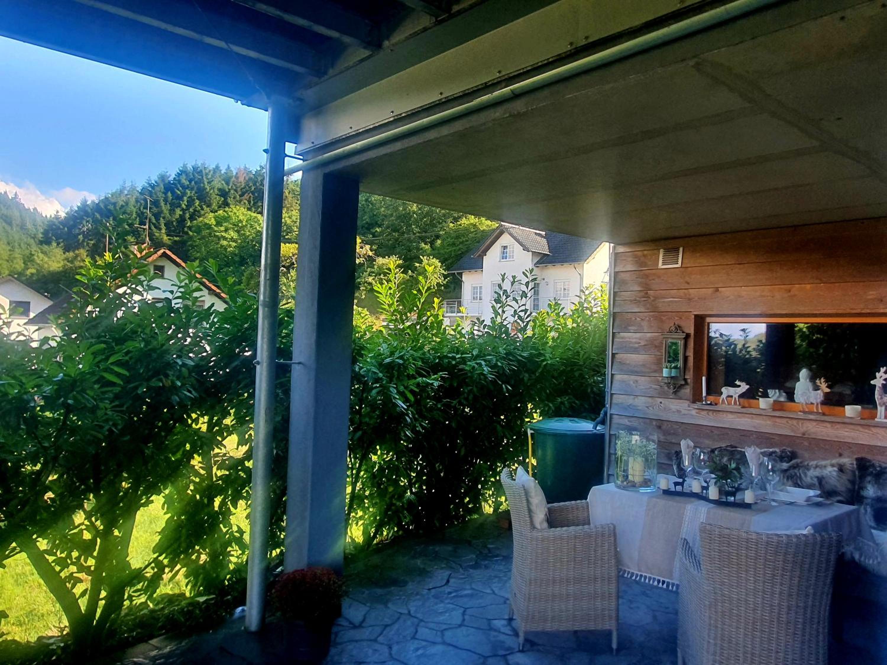 Romantic and Cosy Studio with Lake View in Meerfeld Eifel Region