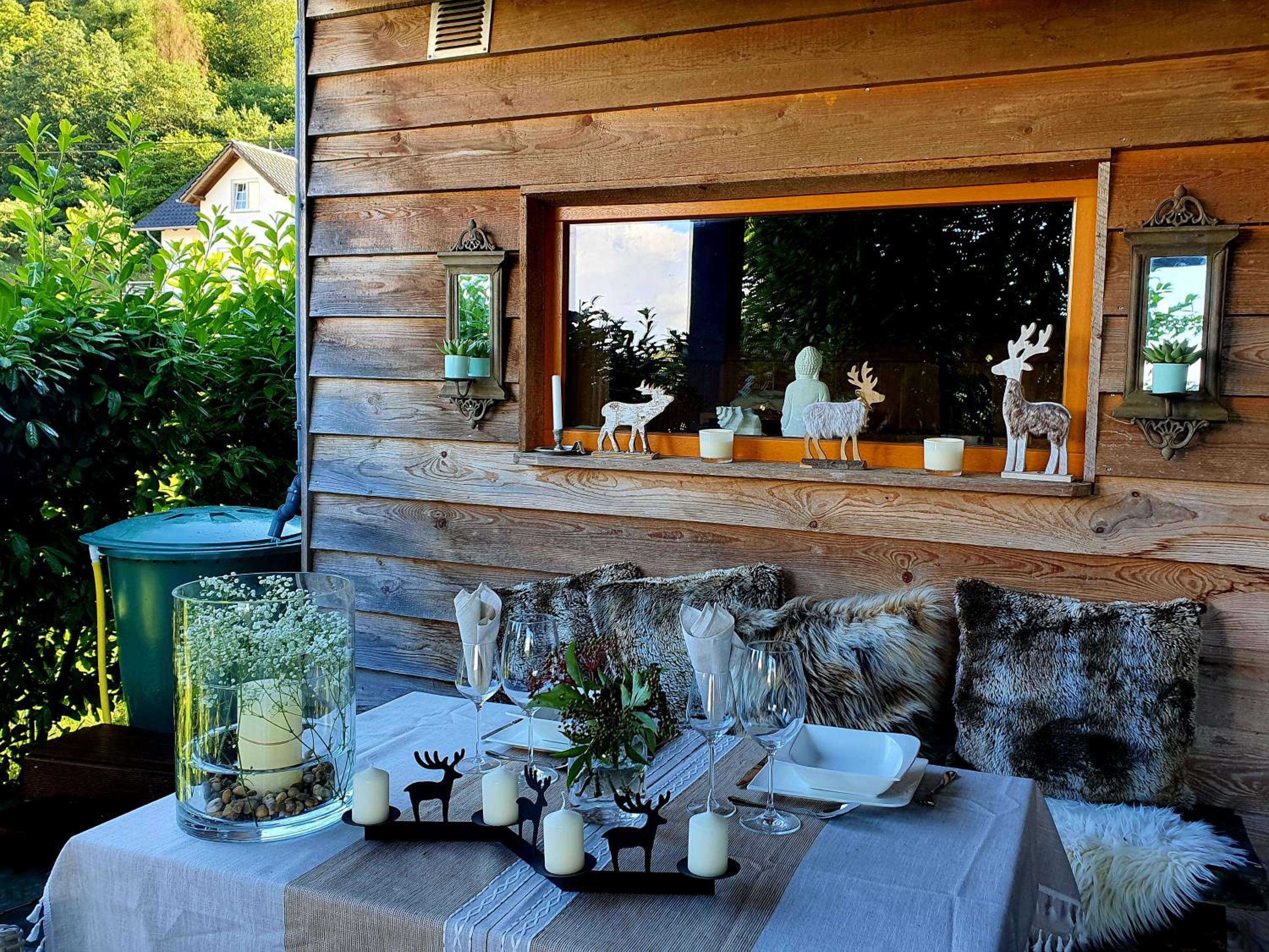 Romantic and Cosy Studio with Lake View in Meerfeld Eifel Region