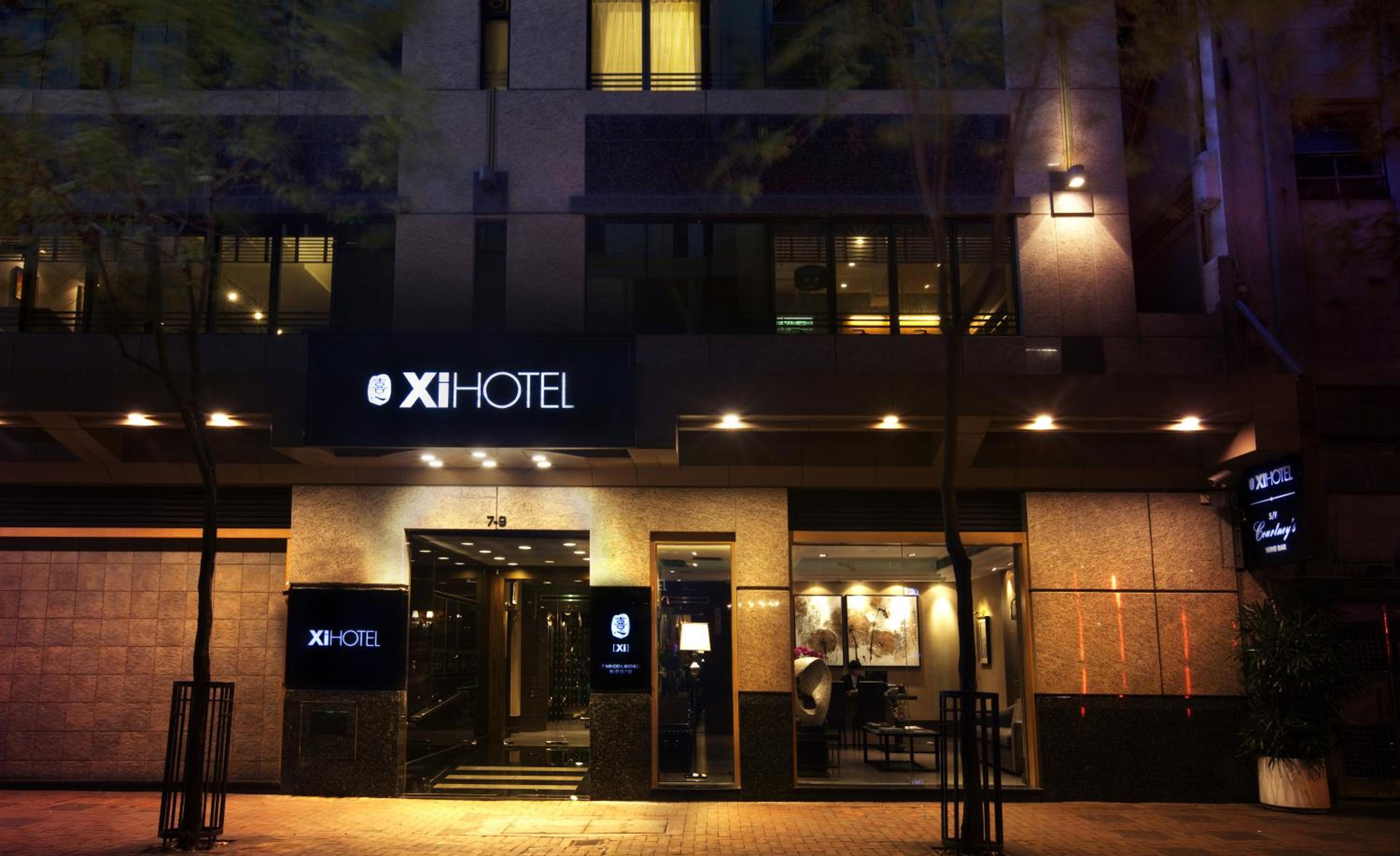 Xi Hotel