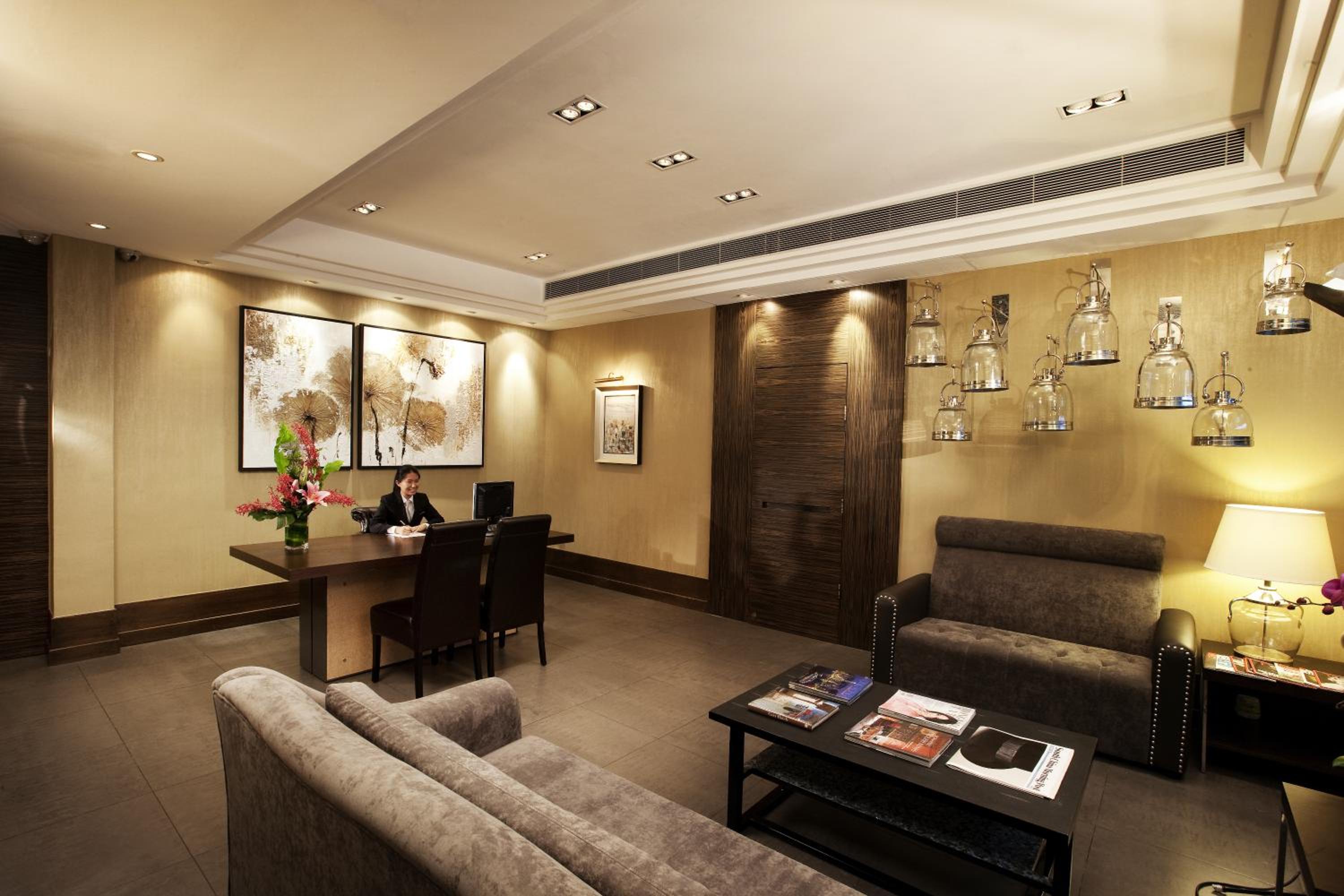 Xi Hotel