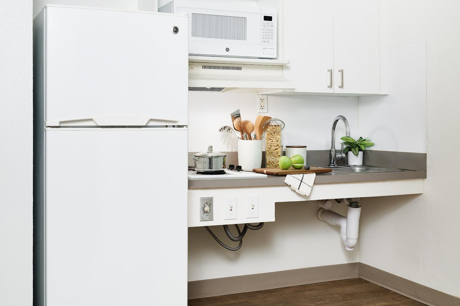 Asheville Vacations - InTown Suites Extended Stay Nashville TN - Hendersonville - Property Image 1