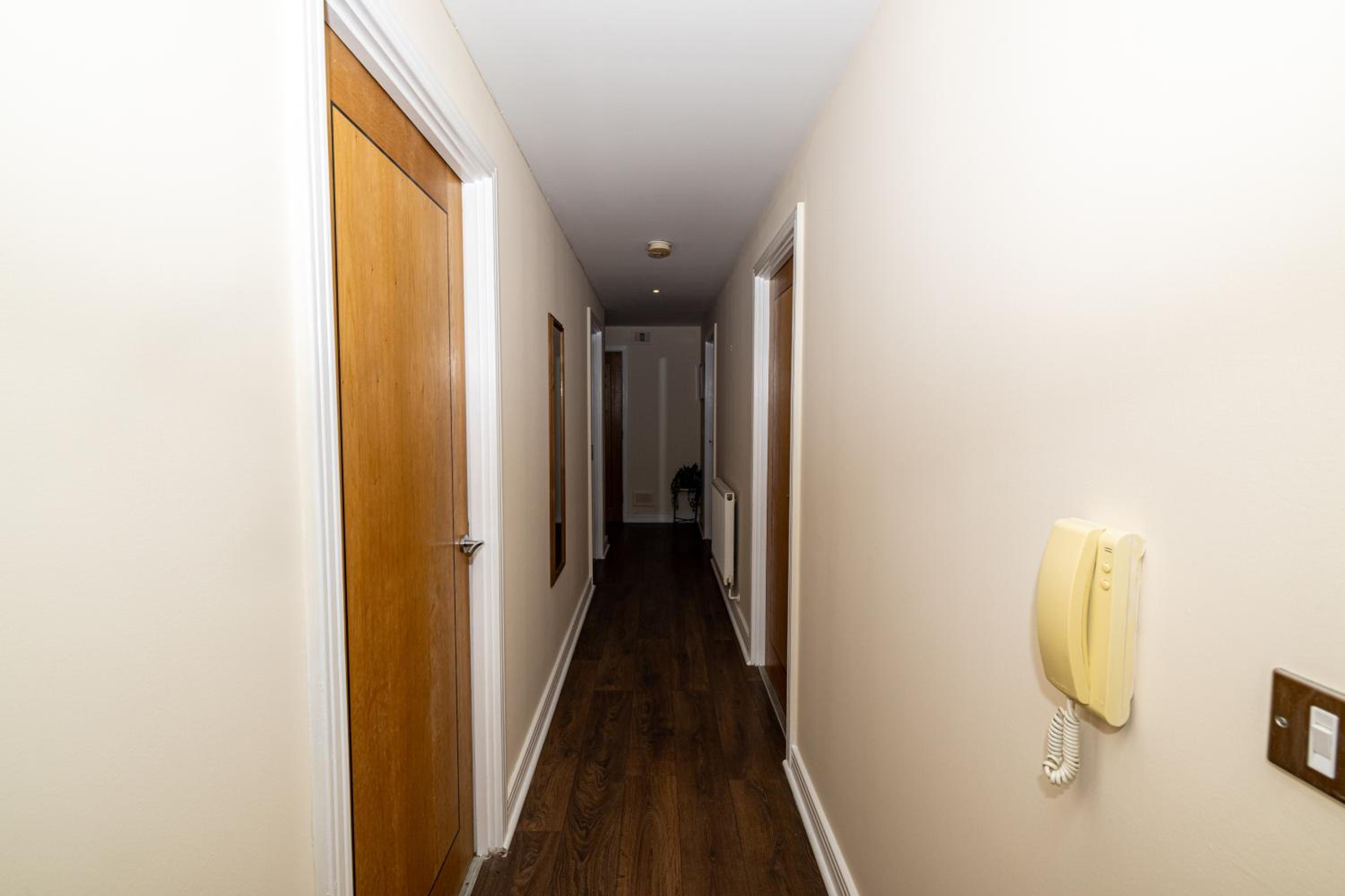 Two bed Apartment near Canary Wharf