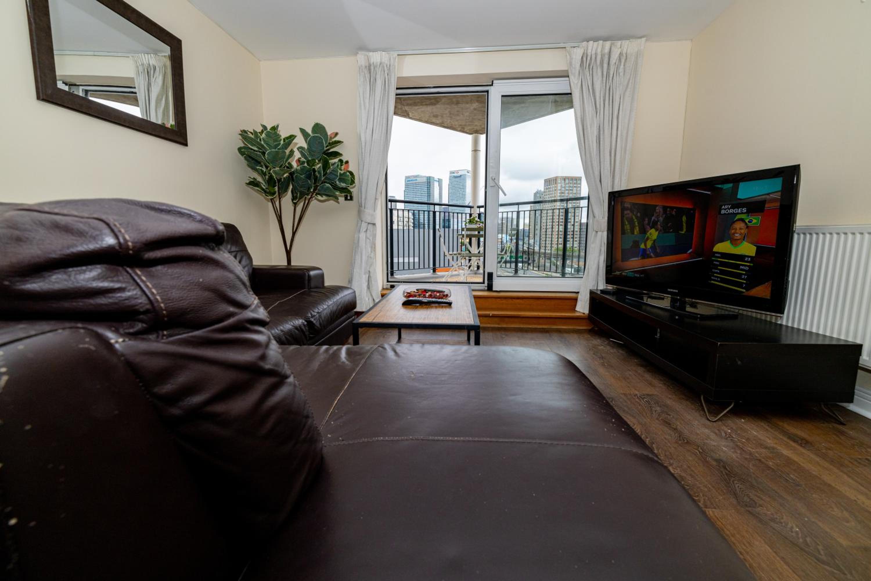 Two bed Apartment near Canary Wharf