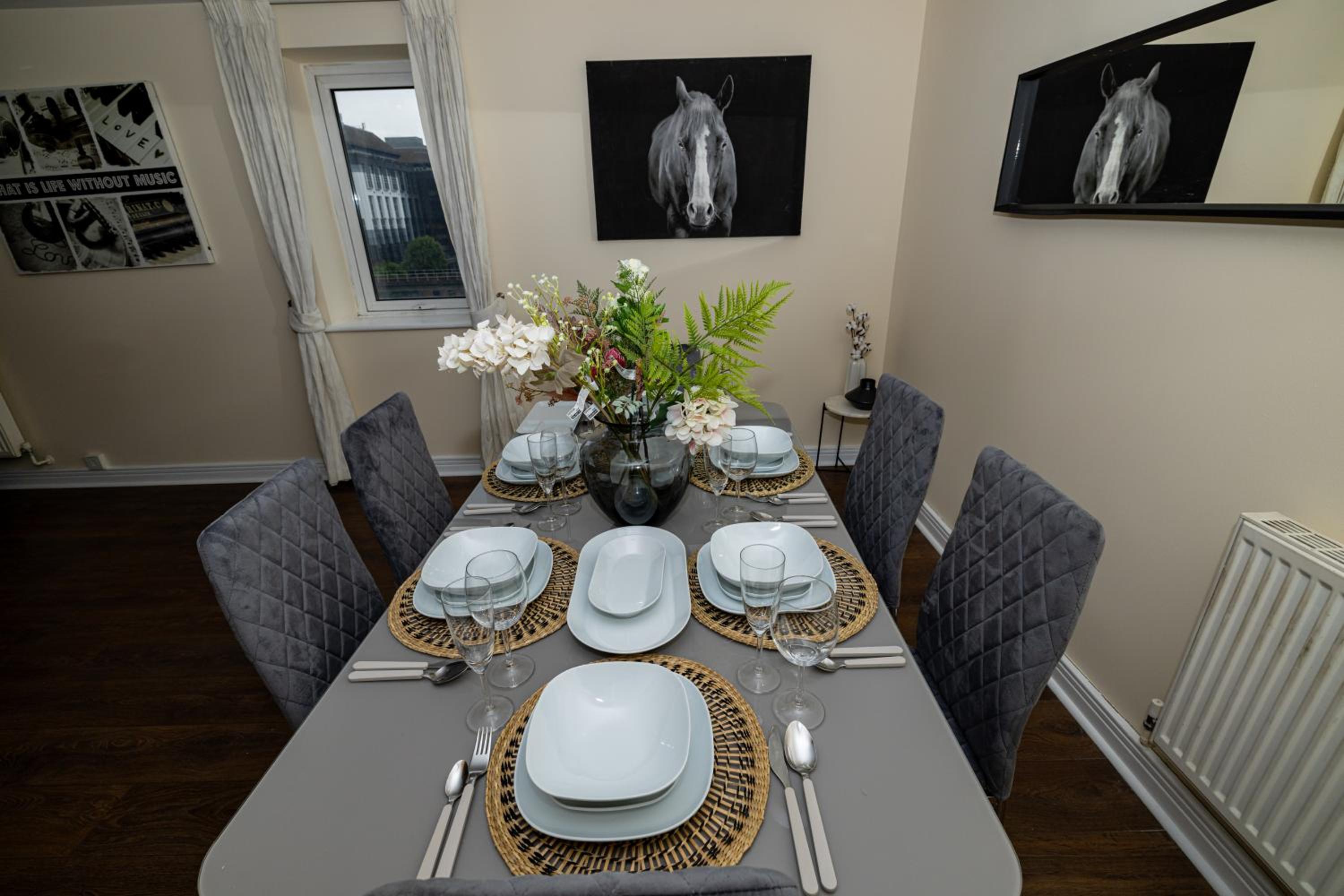 Two bed Apartment near Canary Wharf