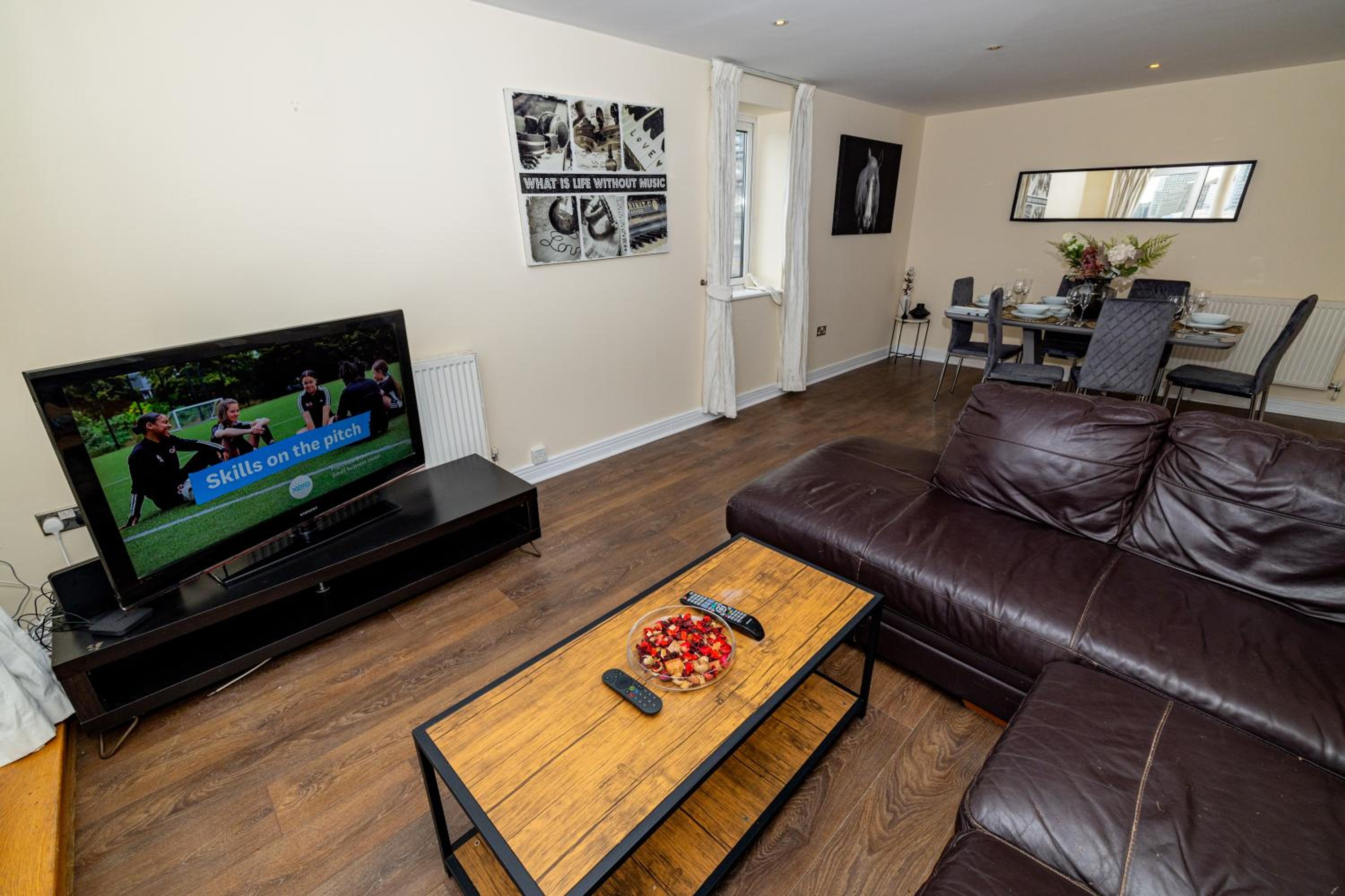 Two bed Apartment near Canary Wharf