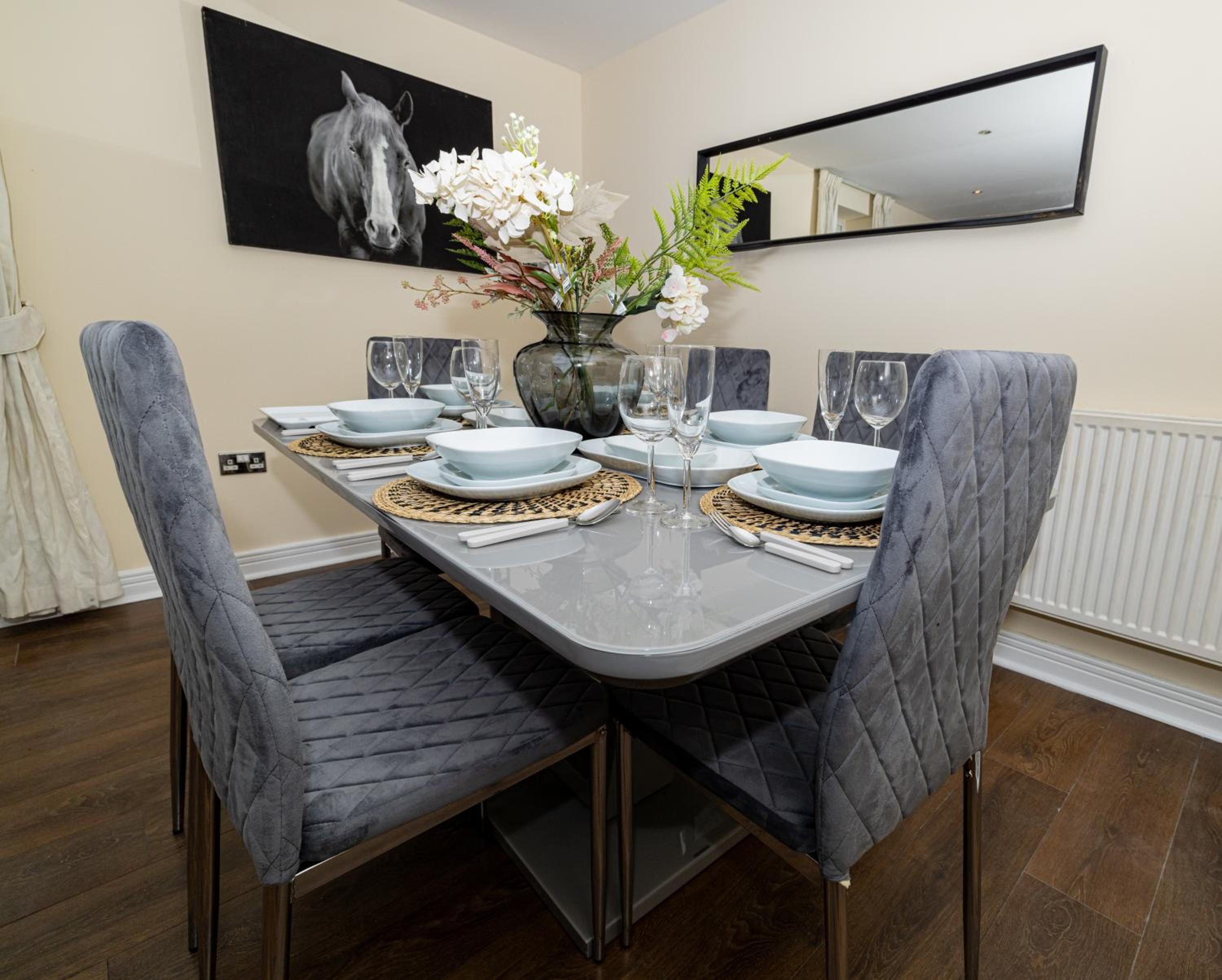 Two bed Apartment near Canary Wharf