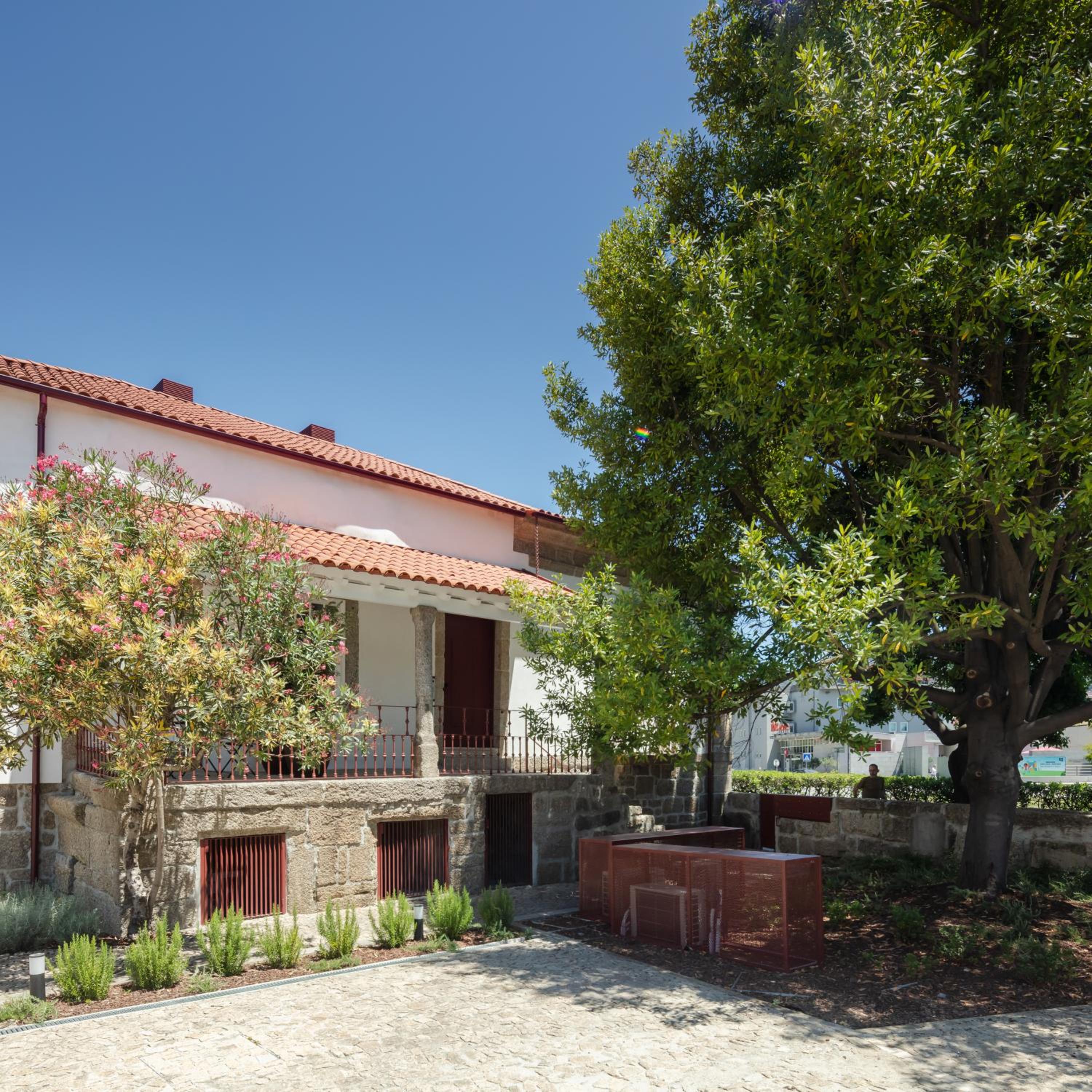 Gateway House Studio Apartments
