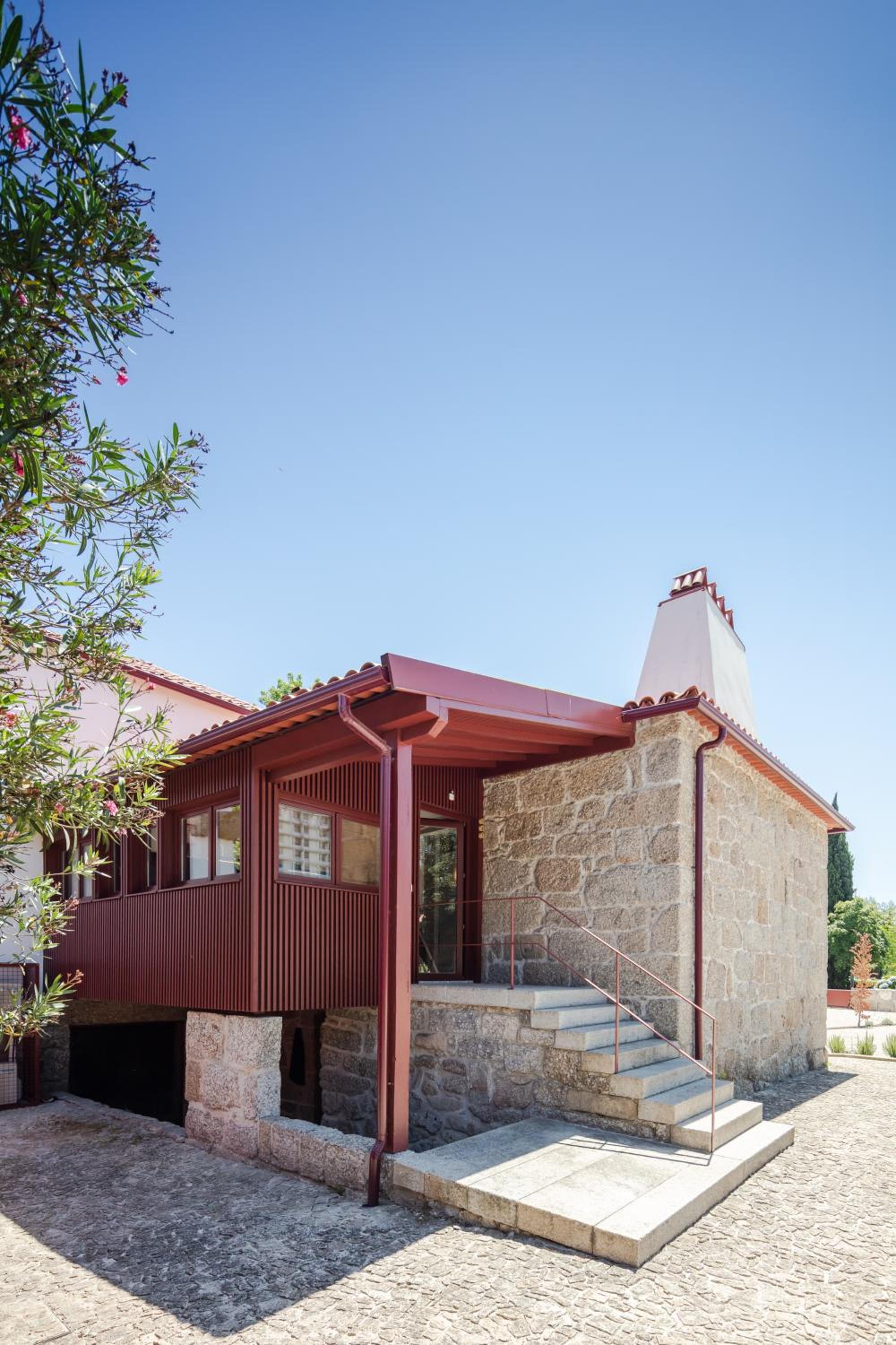 Gateway House Studio Apartments