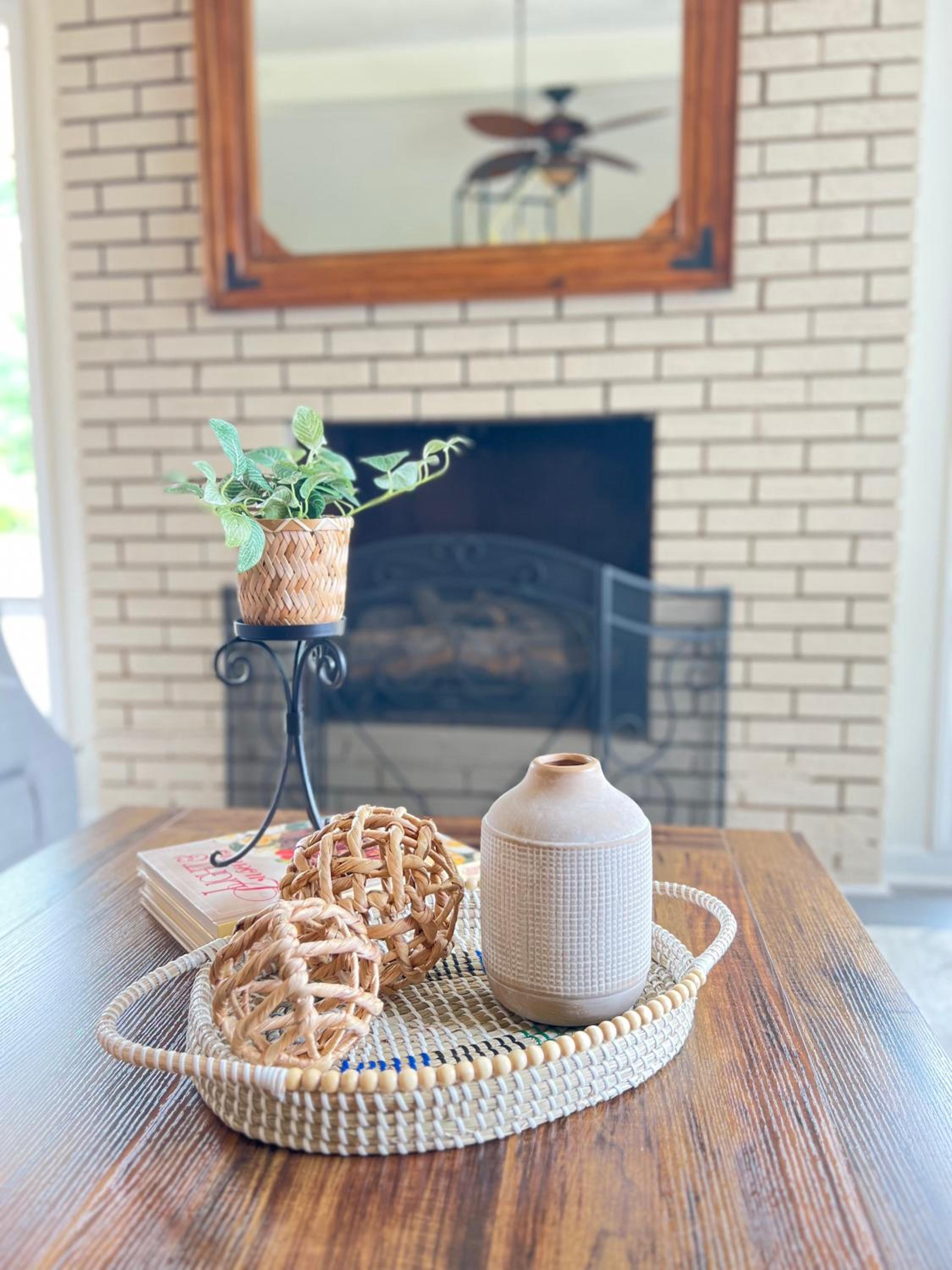 Riggins Ranch Rustic-modern House view 3