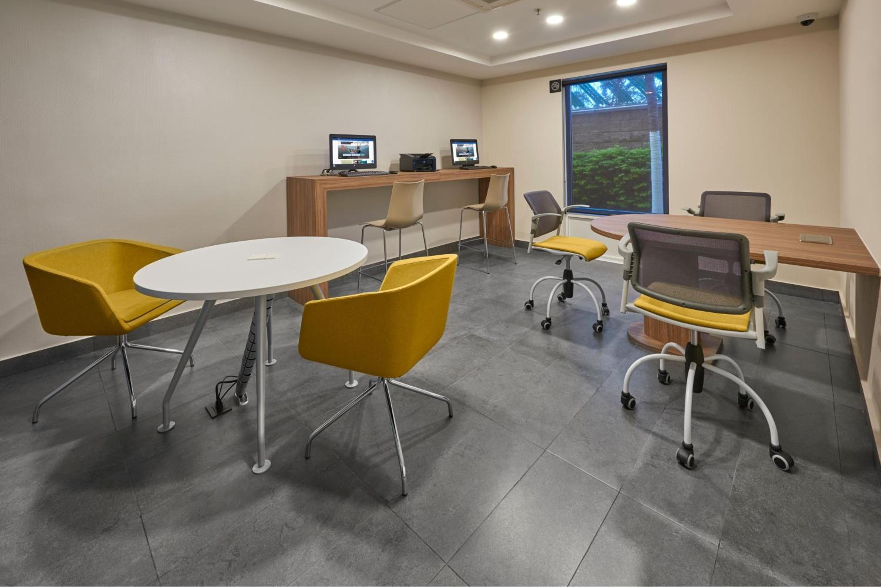 Los Mochis Vacations - City Express by Marriott Los Mochis - Property Image 3