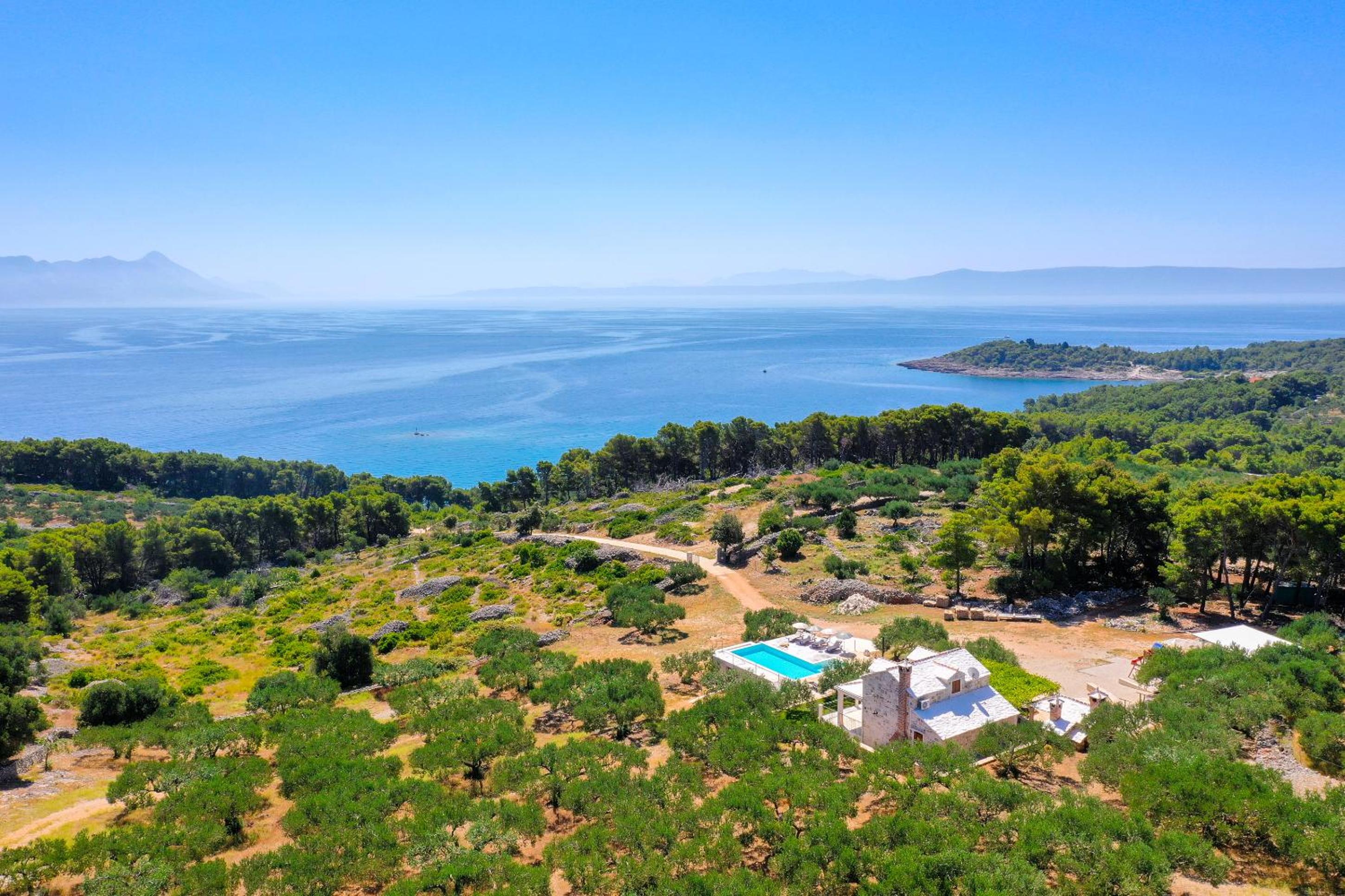 Hotel Villa Frida - swimming pool villa, truly unique - Image 1