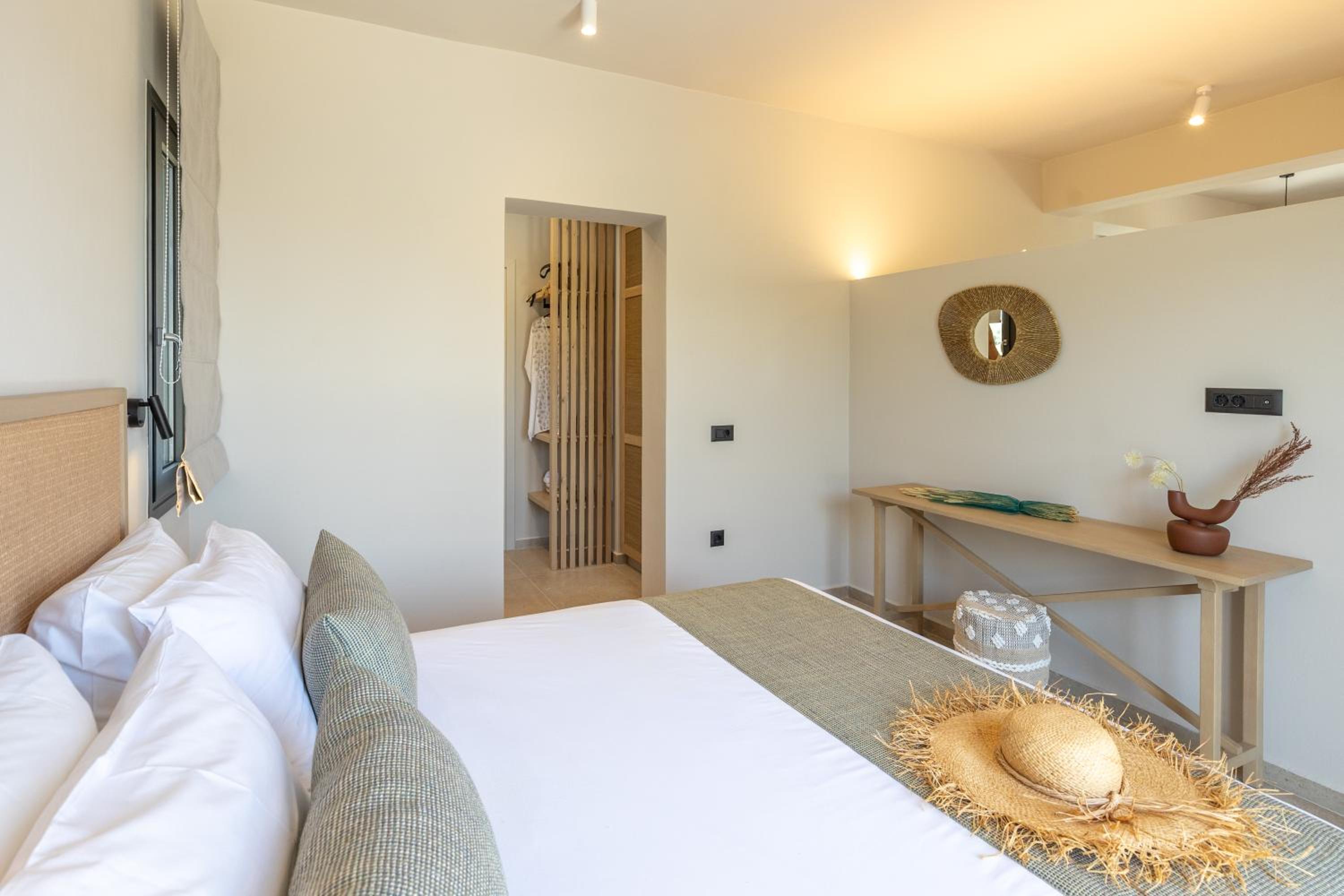 Topos Suites