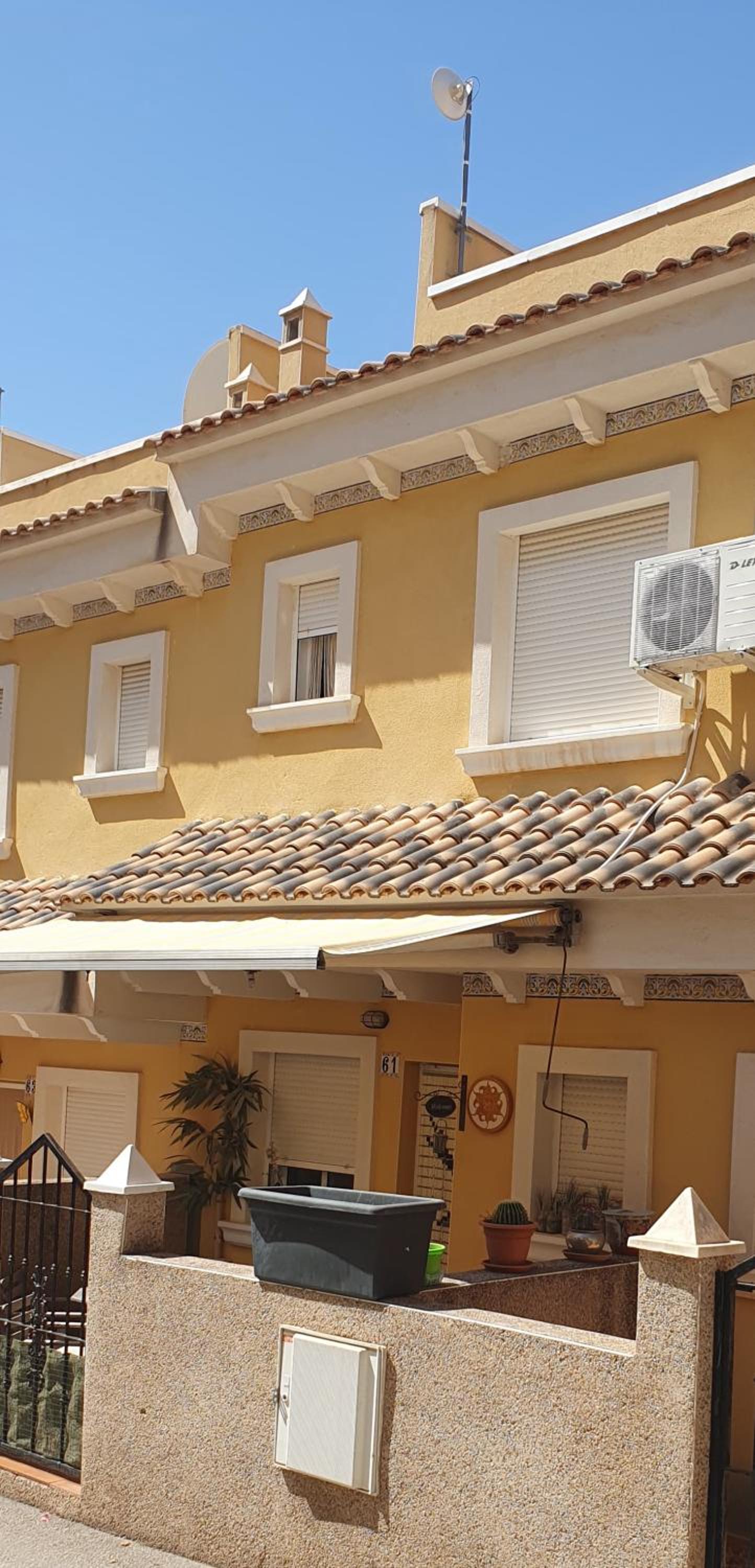 Casa Horadada view 3