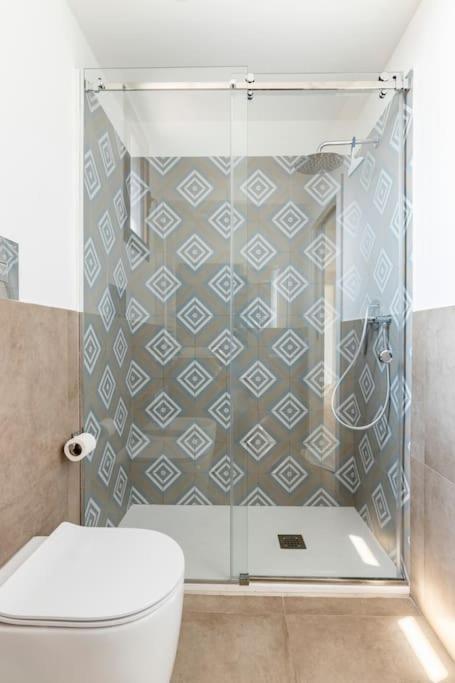 Casa di Viola - SeaView in the Heart of Catania - Romantic Apt for 2 guests