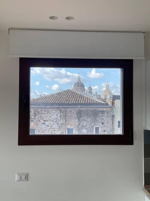 Casa di Viola - SeaView in the Heart of Catania - Romantic Apt for 2 guests