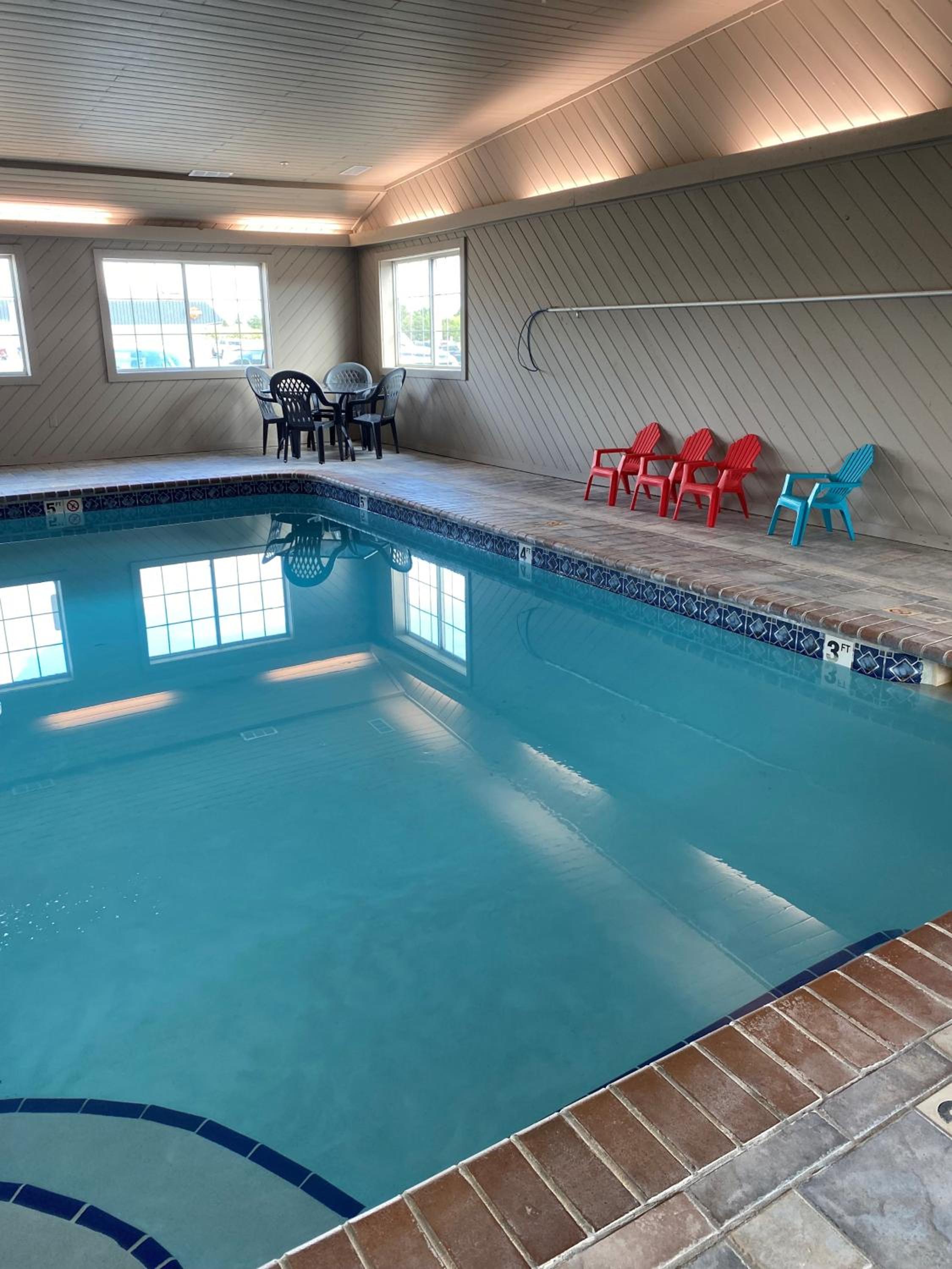 Super 8 by Wyndham Carroll/East view 5
