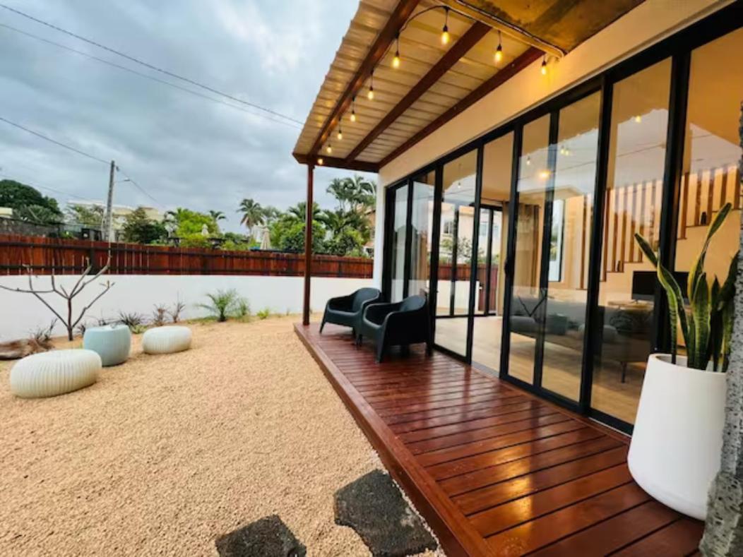Into the Sea - Modern Home Close to the Beach view 4