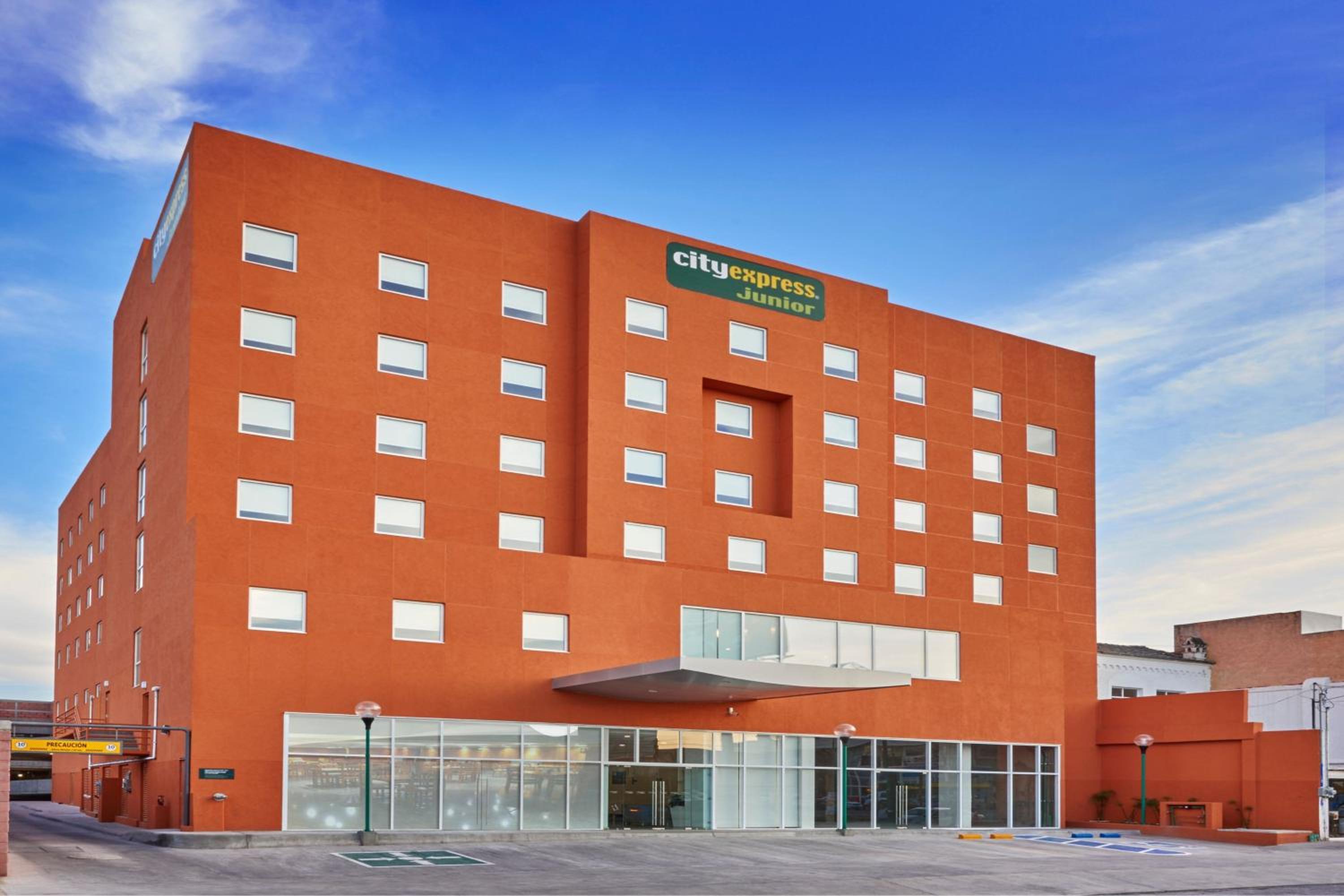Hotel City Express Junior by Marriott San Luis Potosi Carranza - Image 1