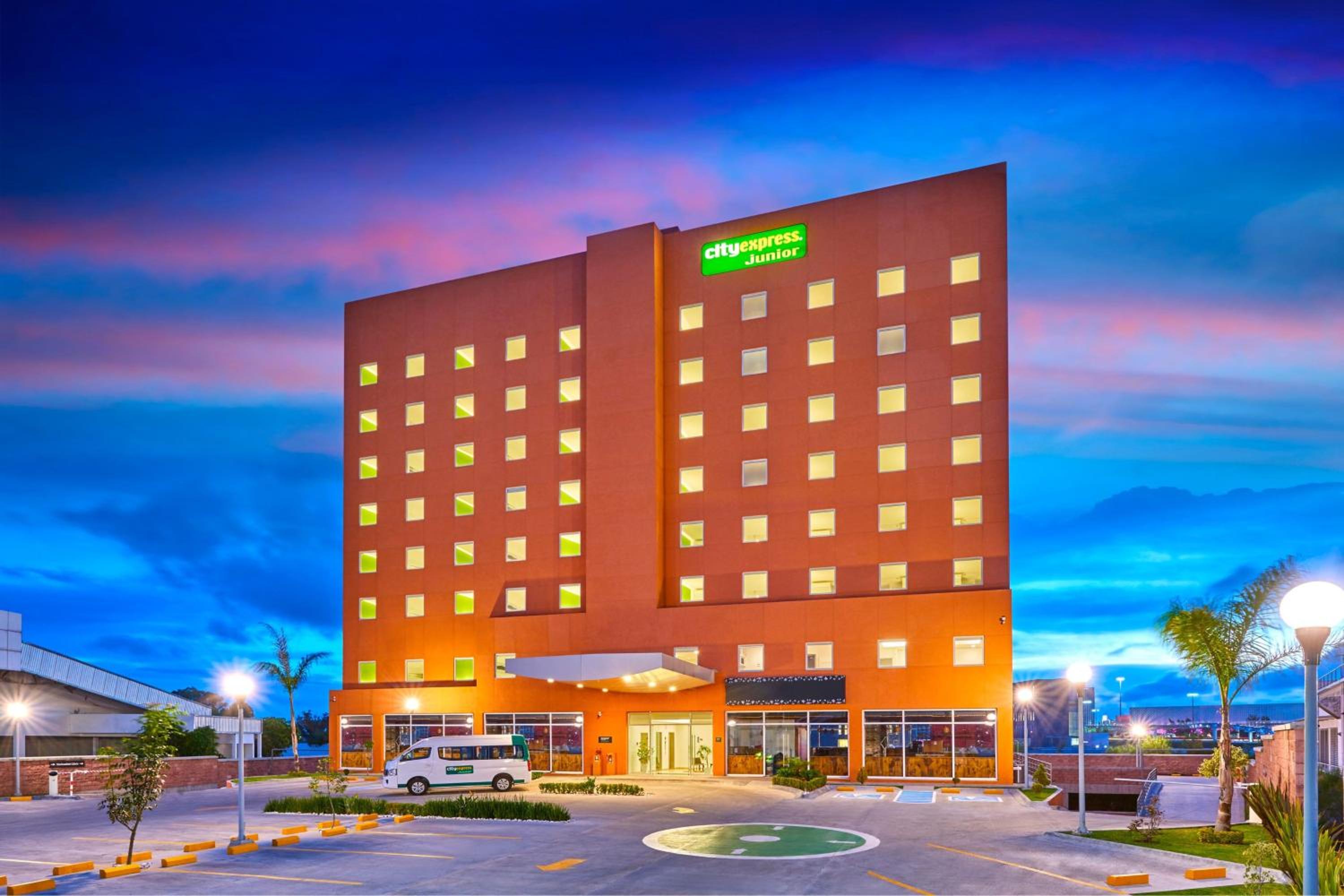Hotel City Express Junior by Marriott Puebla Angelopolis - Image 1