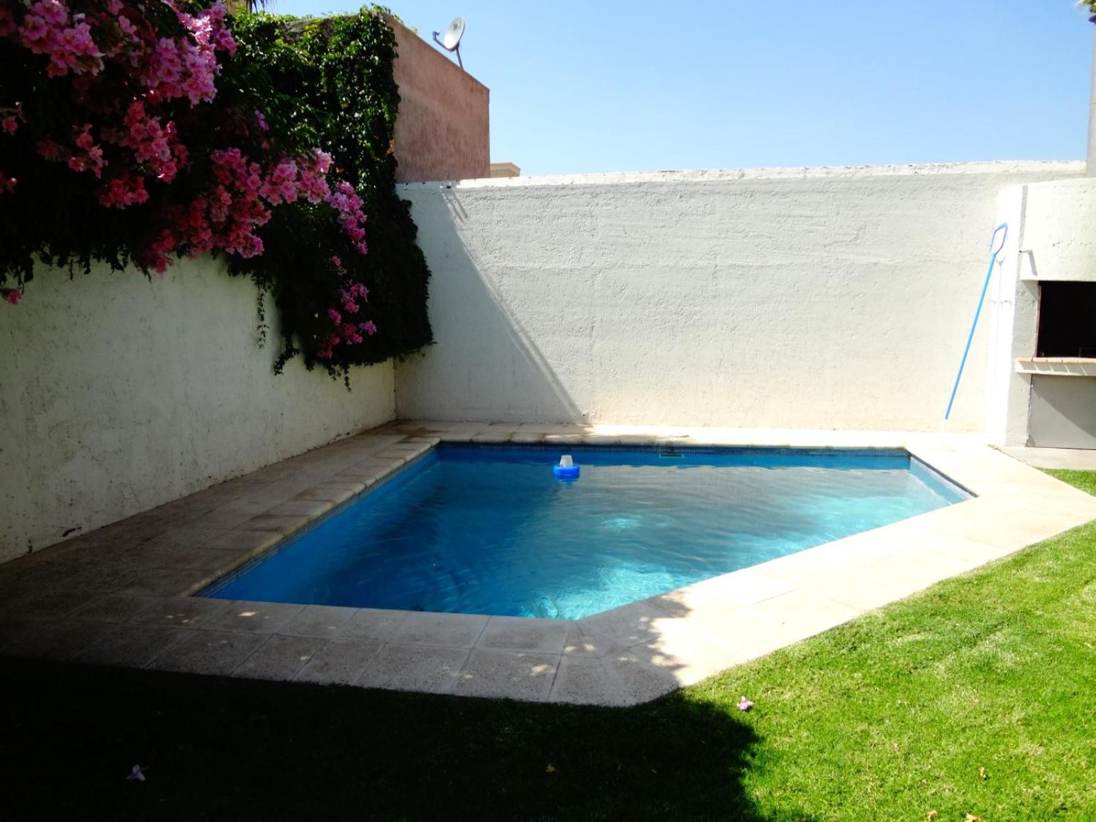 Casa en bonito barrio residencial - Ciudad
