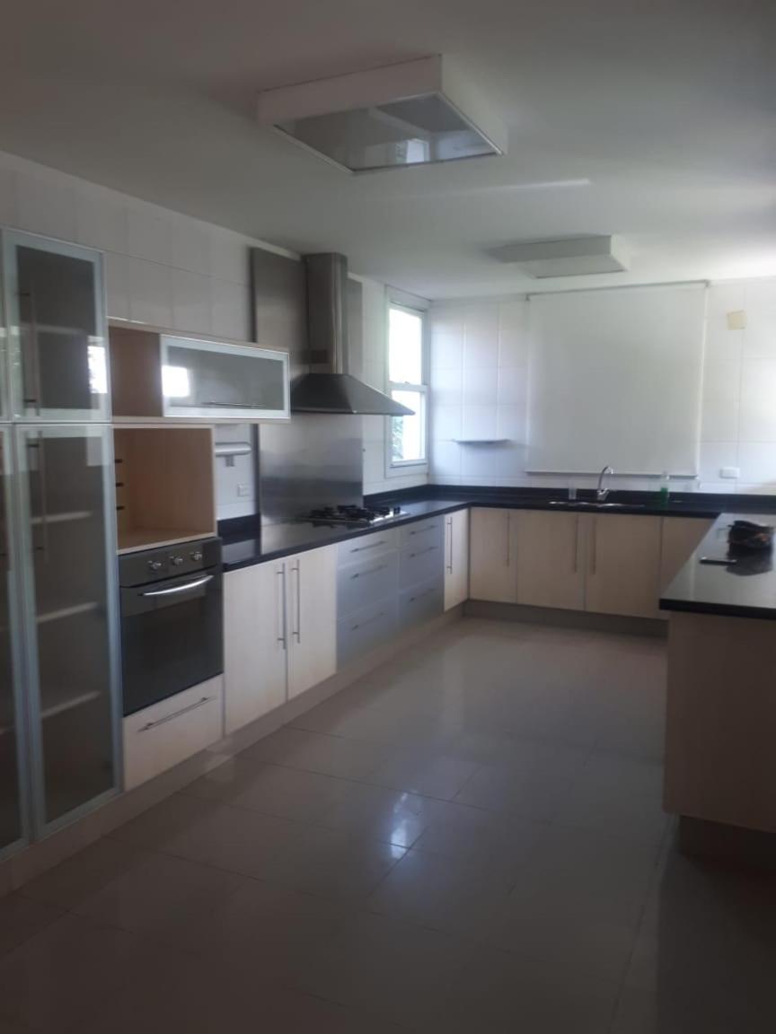 Casa en bonito barrio residencial - Ciudad