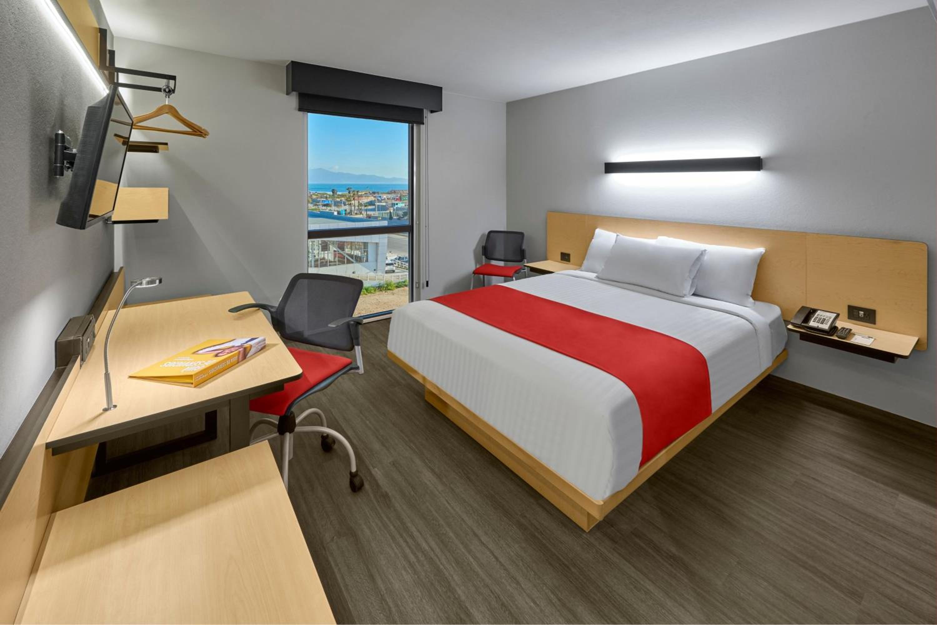 Ensenada Vacations - City Express by Marriott Ensenada - Property Image 41