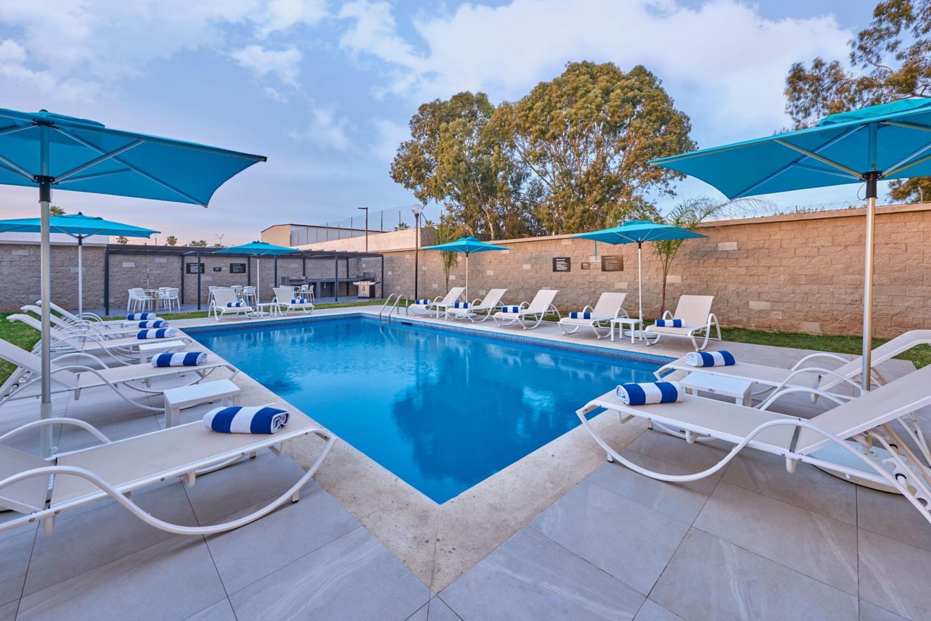 Ensenada Vacations - City Express by Marriott Ensenada - Property Image 17