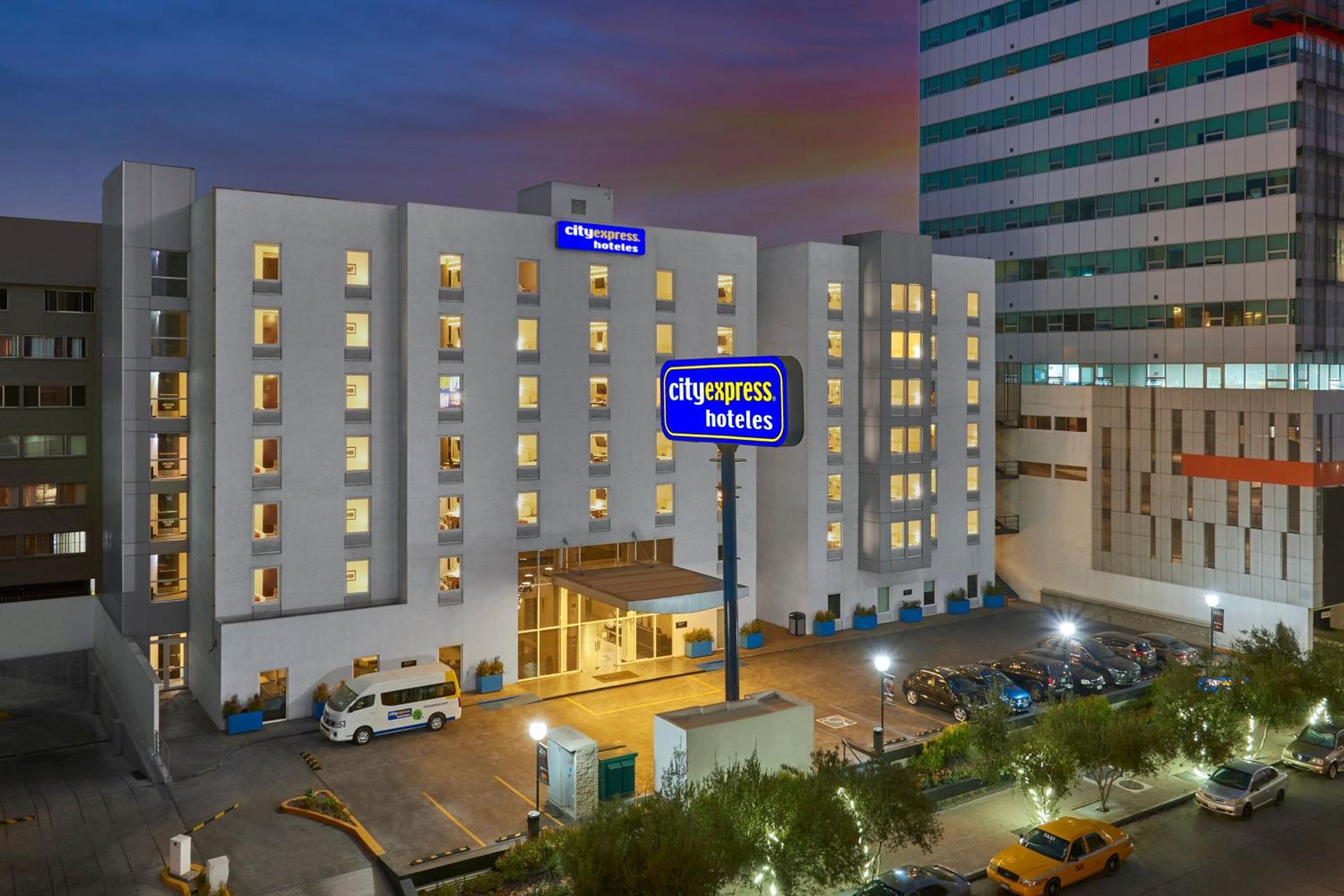 Hotel City Express by Marriott Tijuana Rio - Image 1