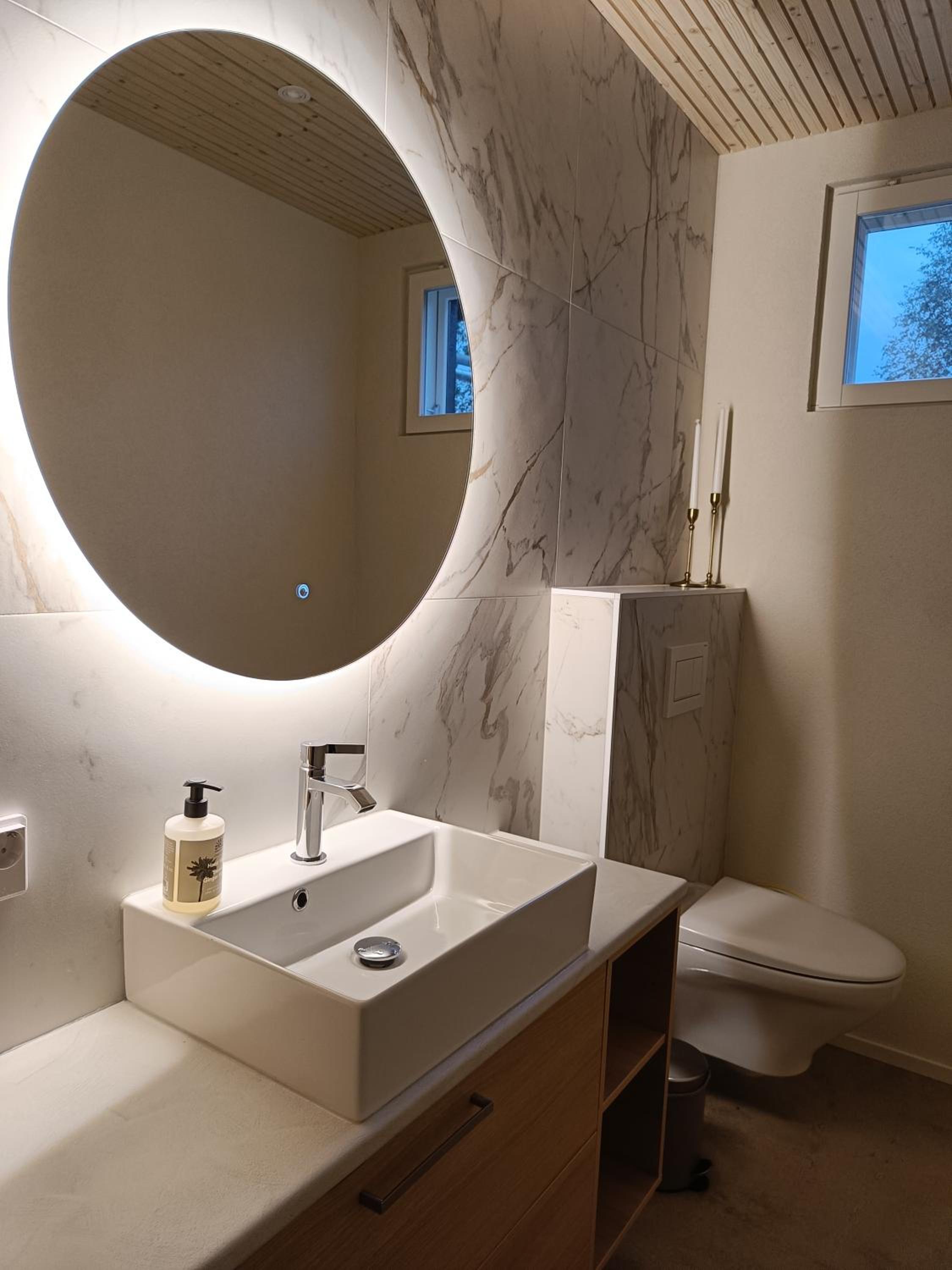 Villa Pajunkissa with Jacuzzi and Sauna