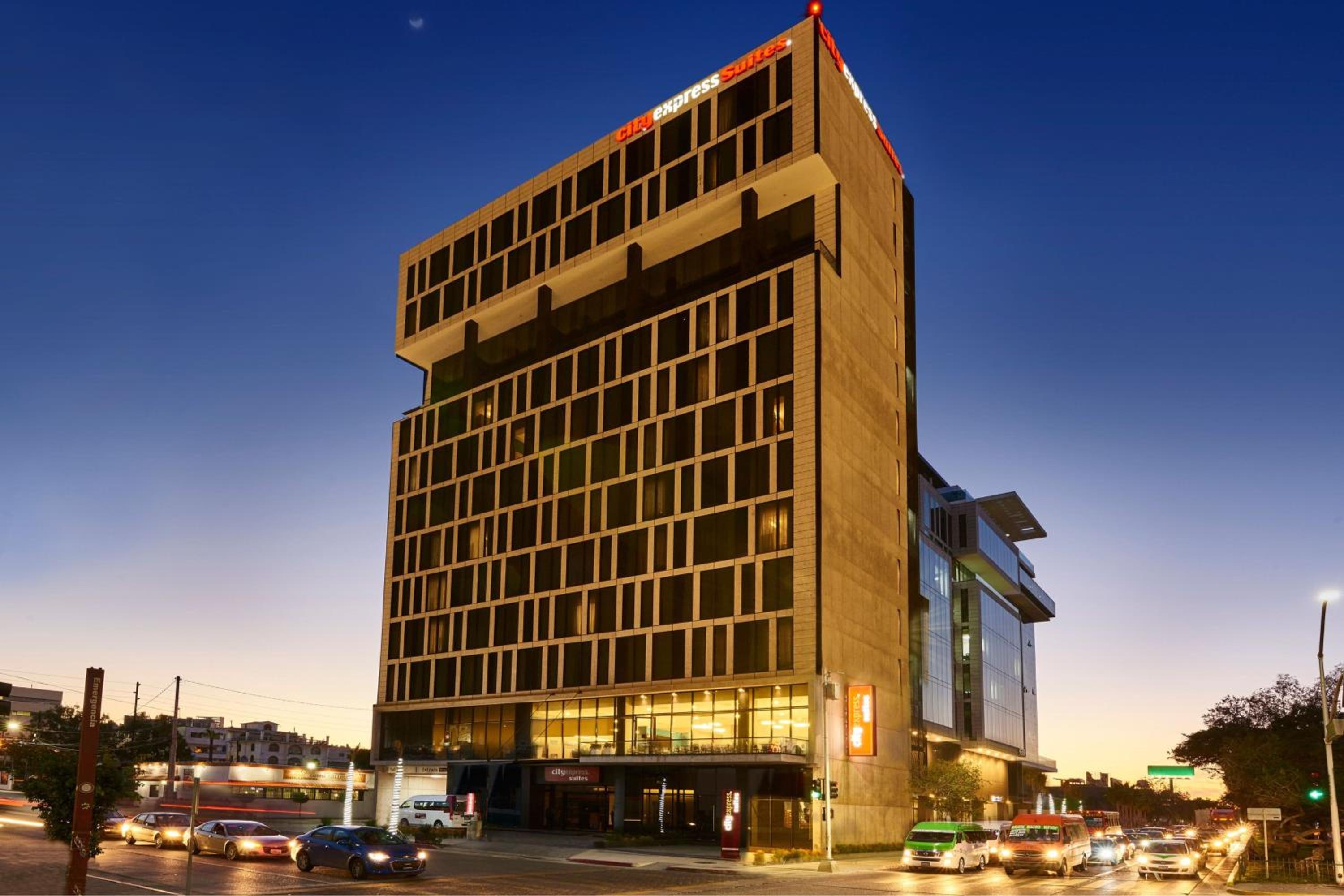 Hotel City Express Suites by Marriott Tijuana Rio - Image 1