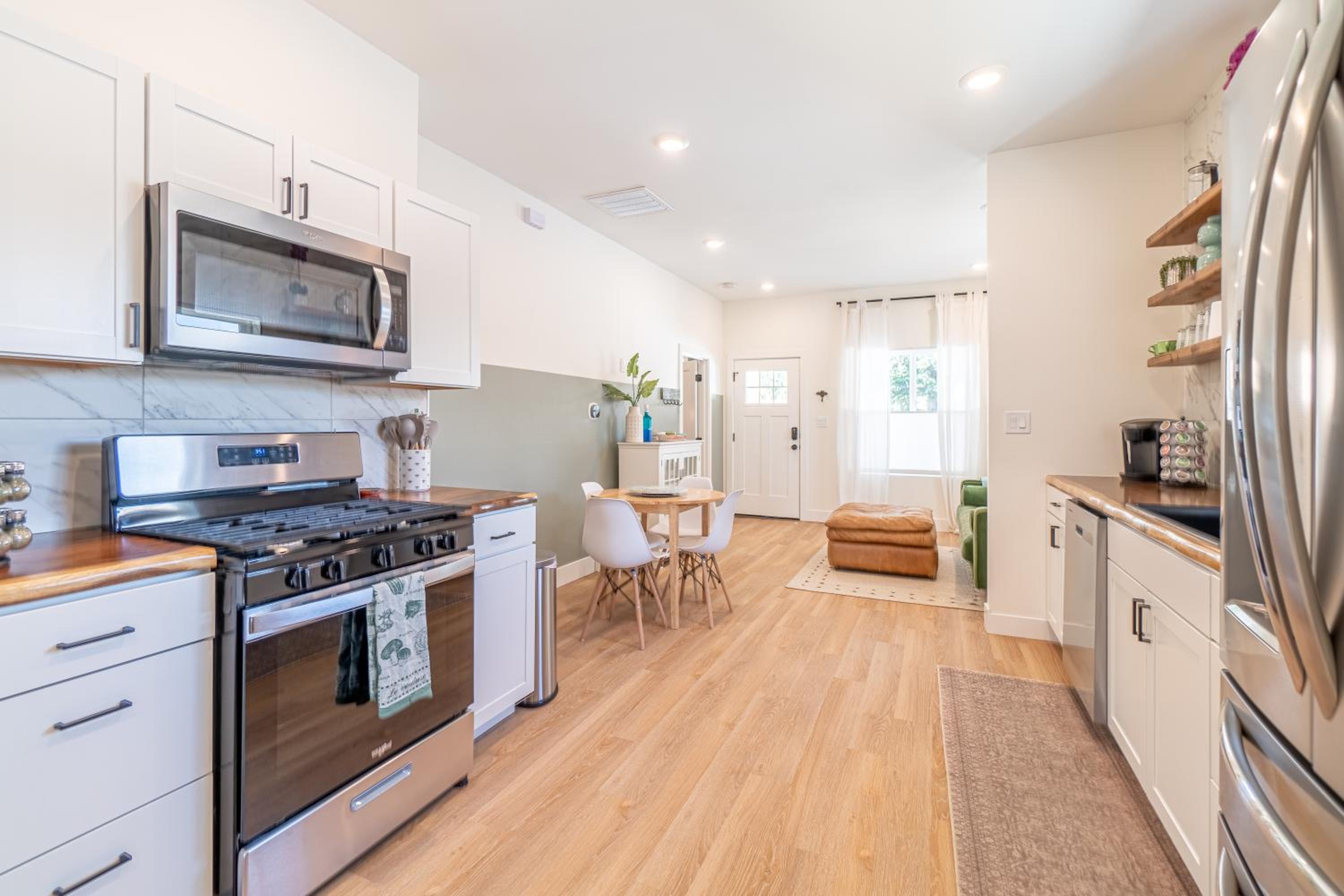 Reno Vacations - Reno Dream Cottage: Delightful 2-Bedroom Sanctuary - Property Image 26