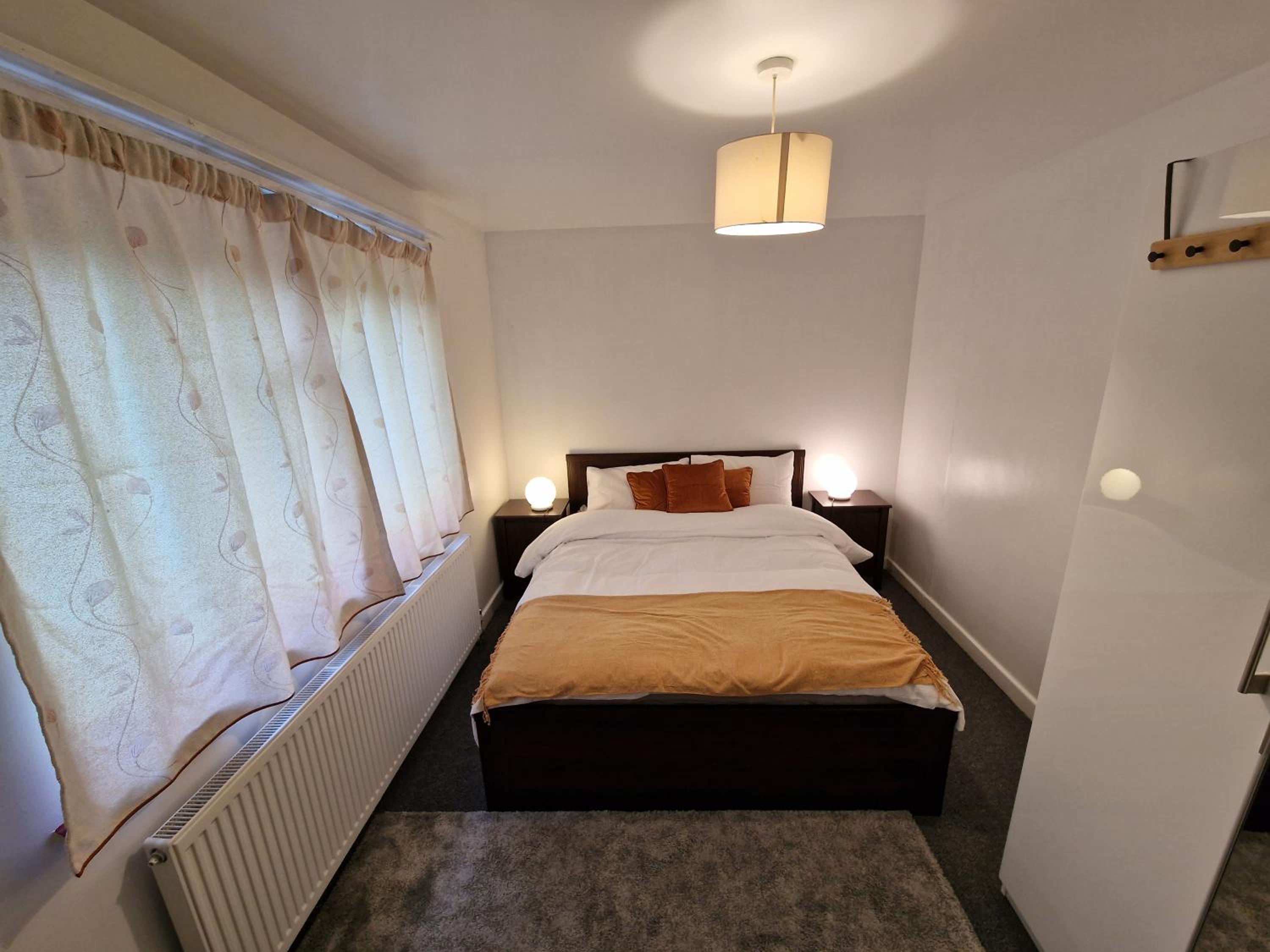 Guildford Vacations - Millmead Apartment in central Guildford with parking - Property Image 23