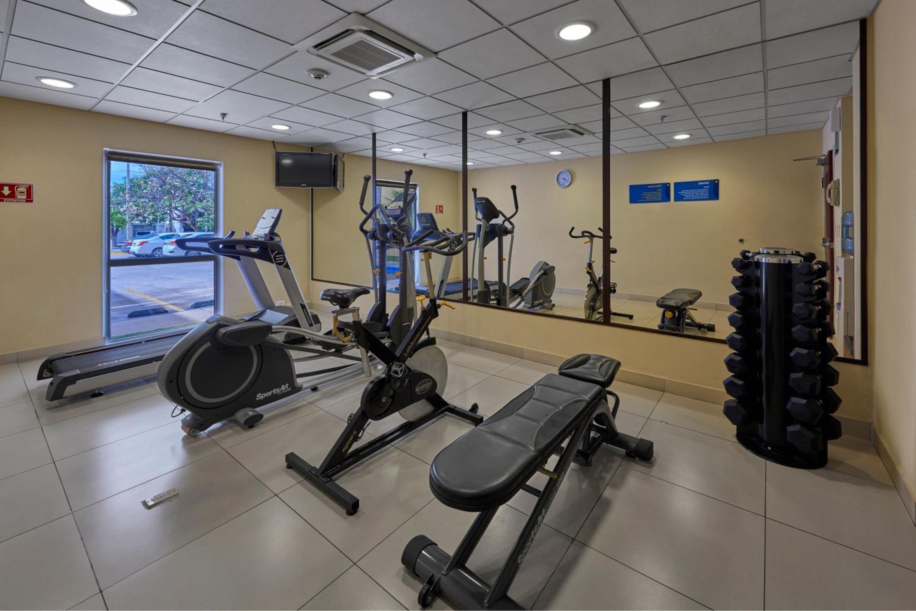 Campeche Vacations - City Express by Marriott Campeche - Property Image 8