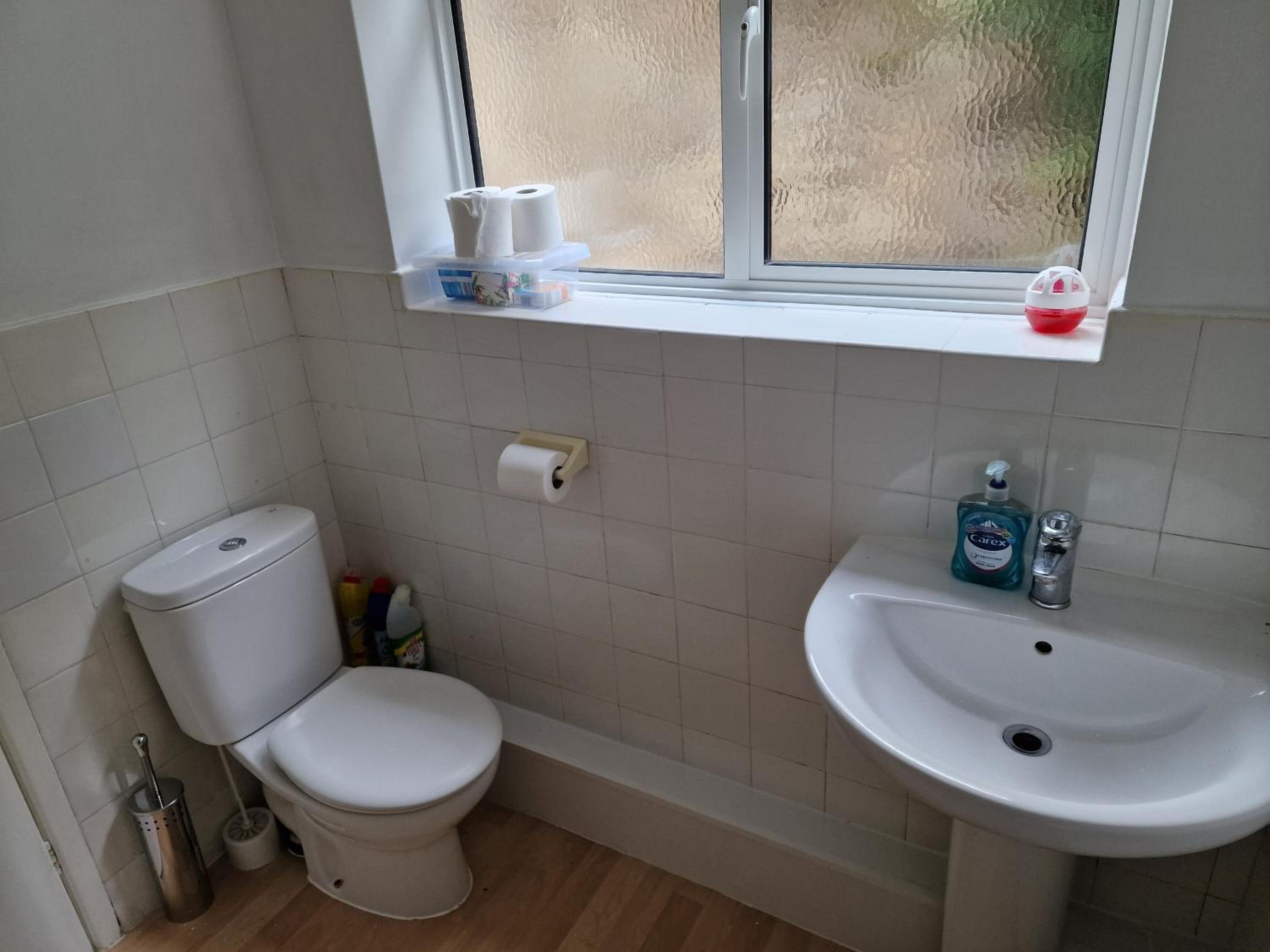 Guildford Vacations - Millmead Apartment in central Guildford with parking - Property Image 9